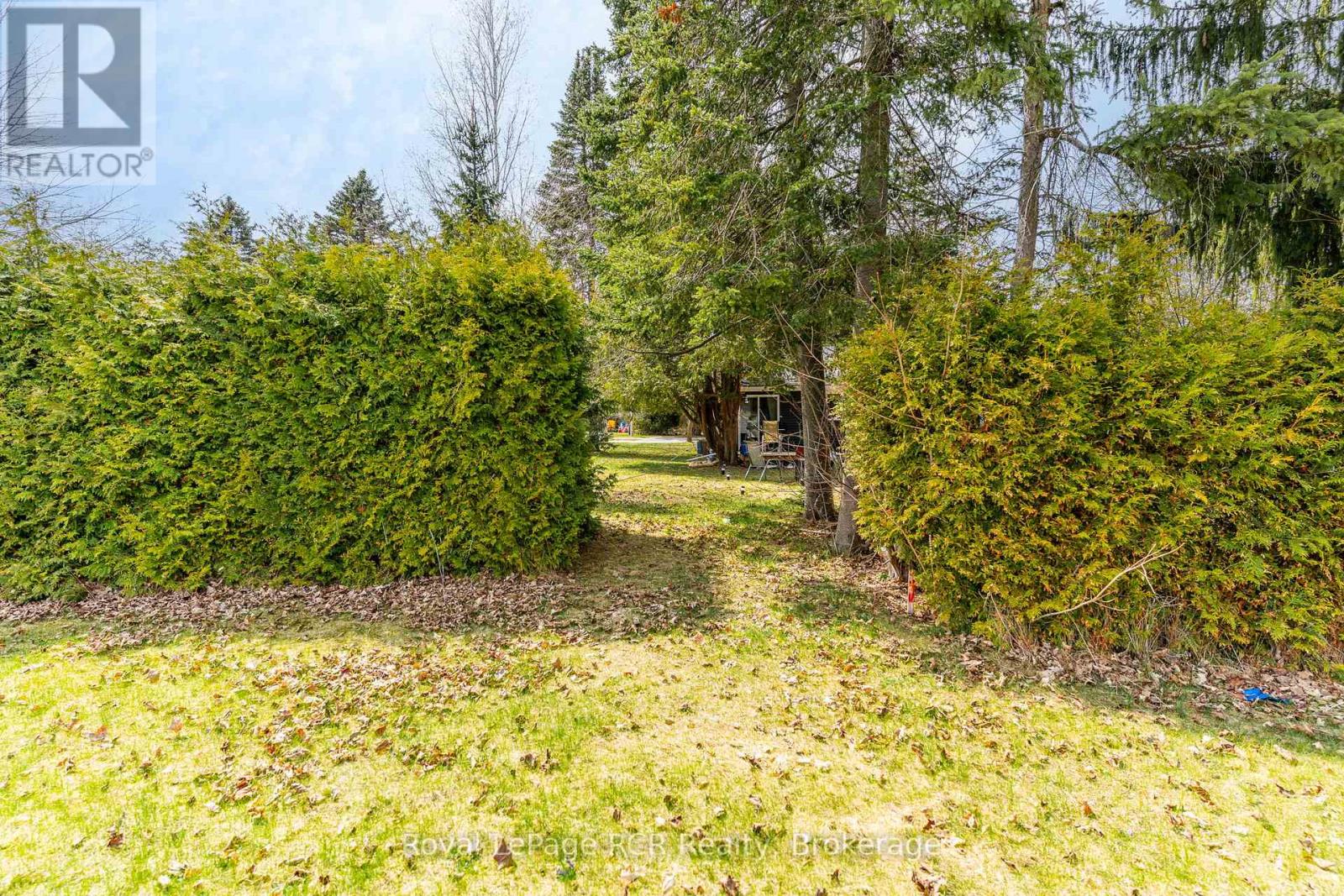 456 Sykes Street S, Meaford, Ontario  N4L 1C6 - Photo 11 - X12108166
