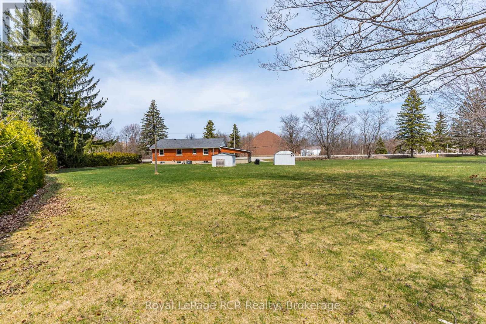 456 Sykes Street S, Meaford, Ontario  N4L 1C6 - Photo 14 - X12108166