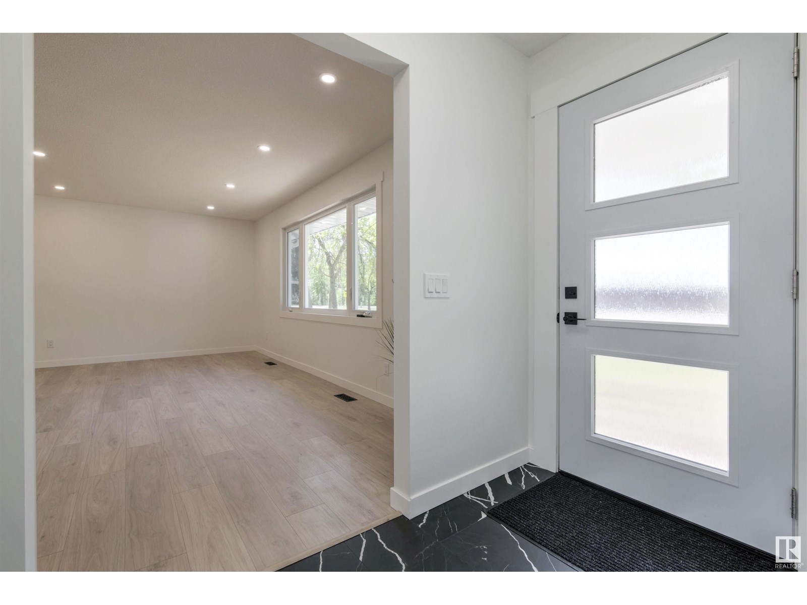 Property at 19 GRENFELL AV image 5