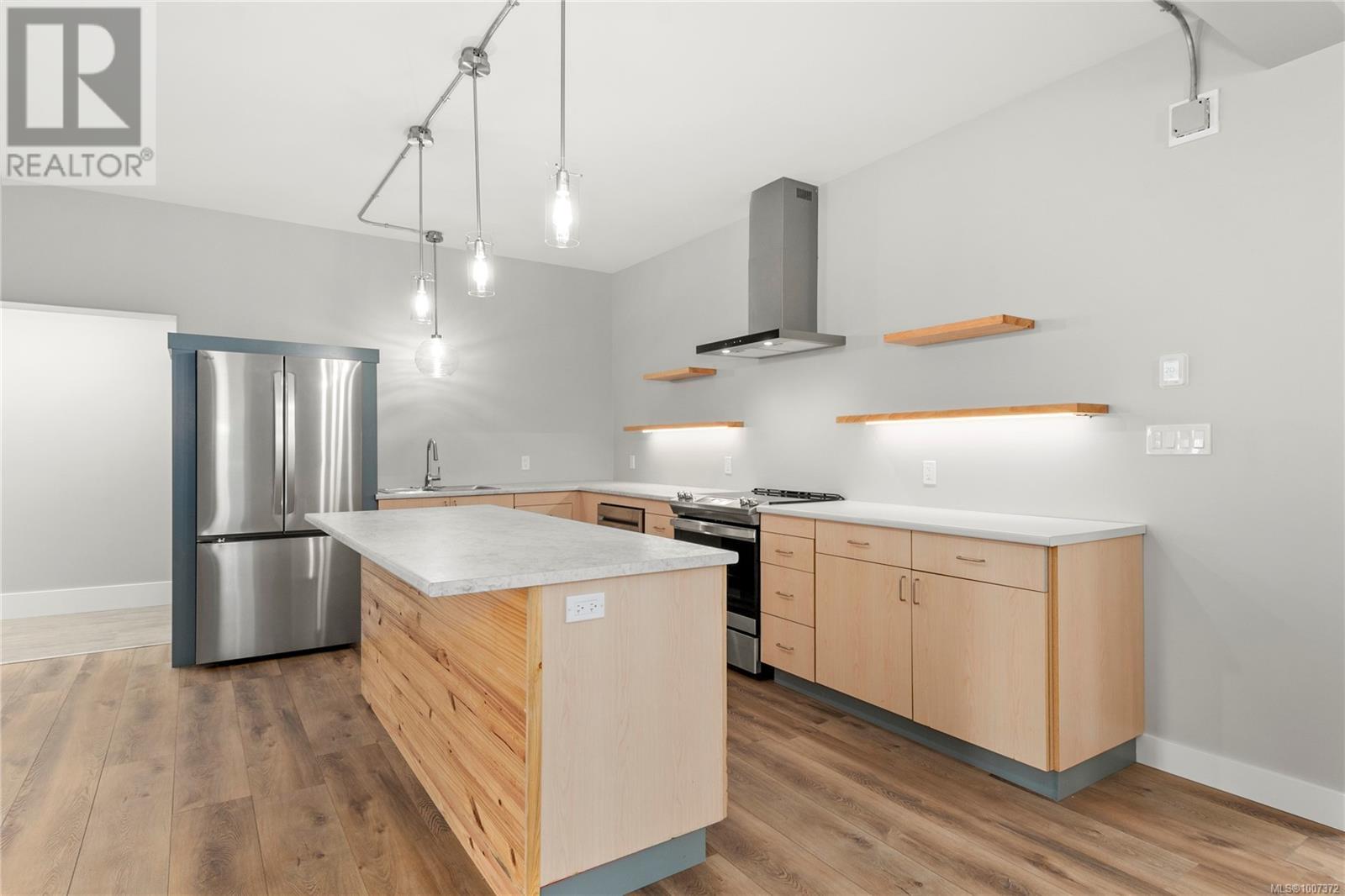560 4th St, Courtenay, British Columbia  V9H 1H2 - Photo 13 - 1007372