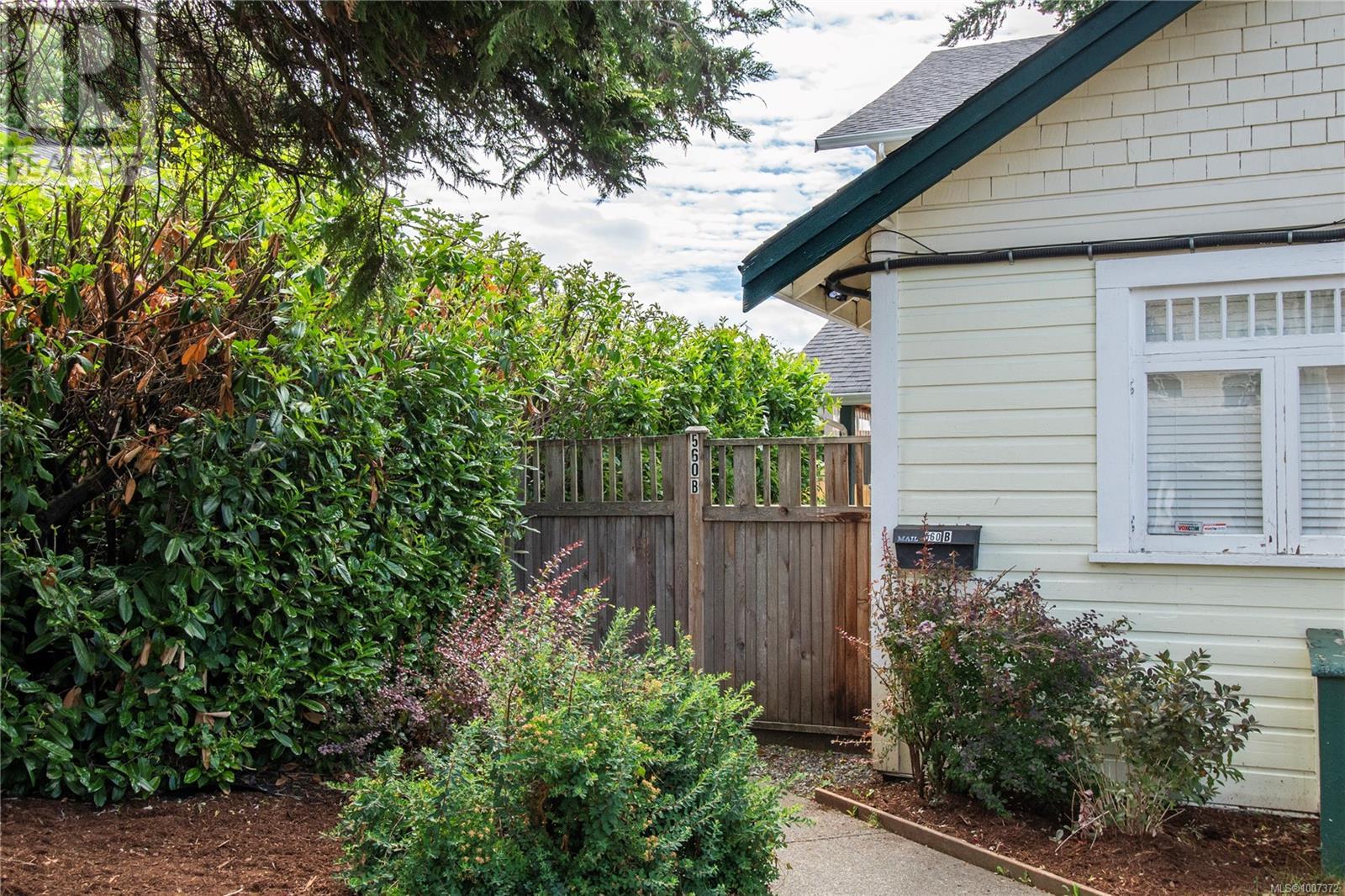 560 4th St, Courtenay, British Columbia  V9H 1H2 - Photo 2 - 1007372