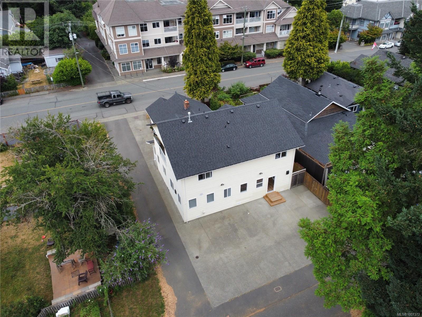 560 4th St, Courtenay, British Columbia  V9H 1H2 - Photo 57 - 1007372