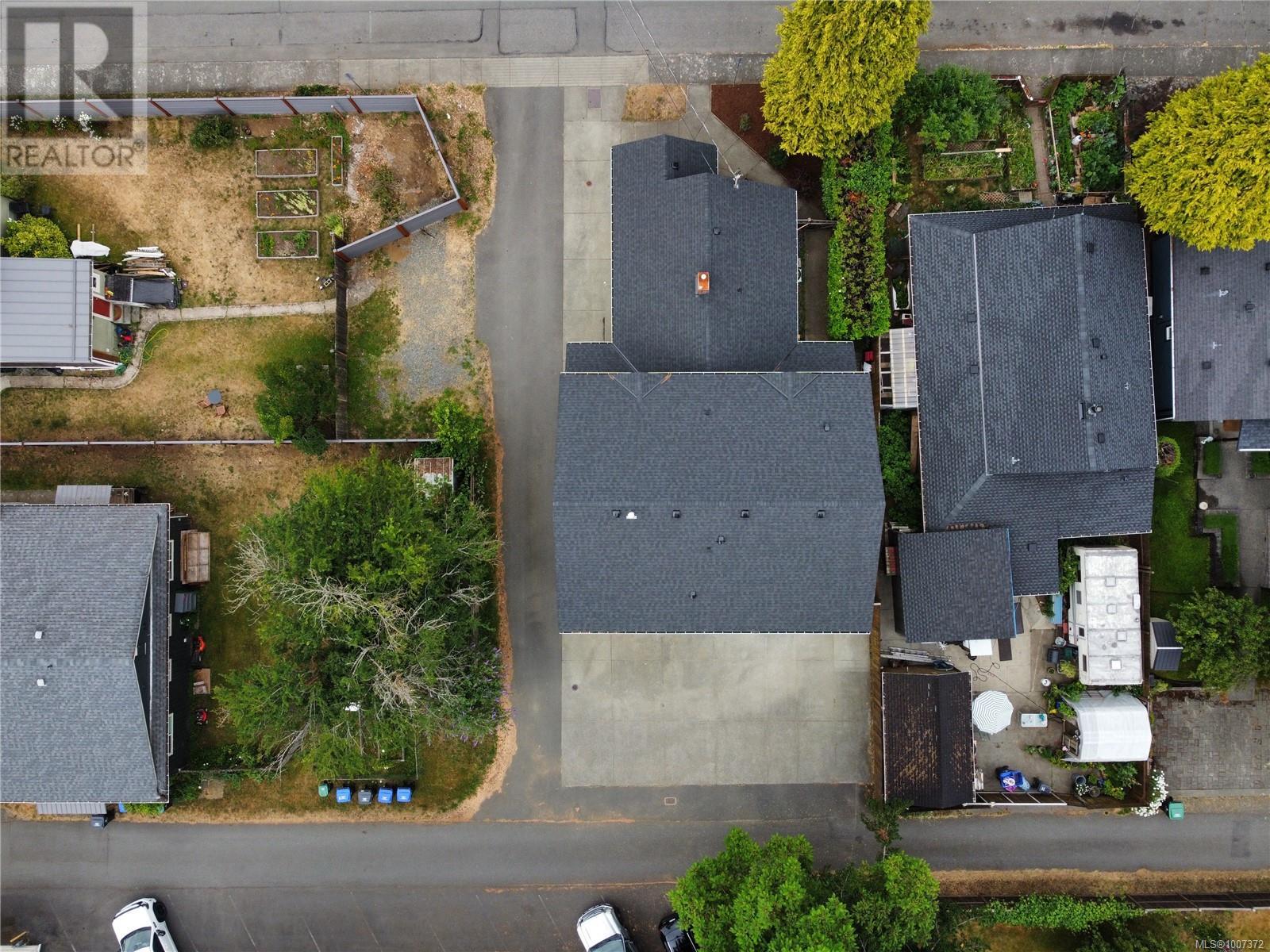 560 4th St, Courtenay, British Columbia  V9H 1H2 - Photo 55 - 1007372