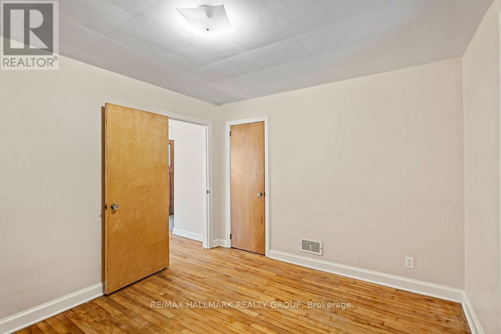 2 - 359 Dominion Avenue, Ottawa, Ontario  K2A 2H1 - Photo 16 - X12296072