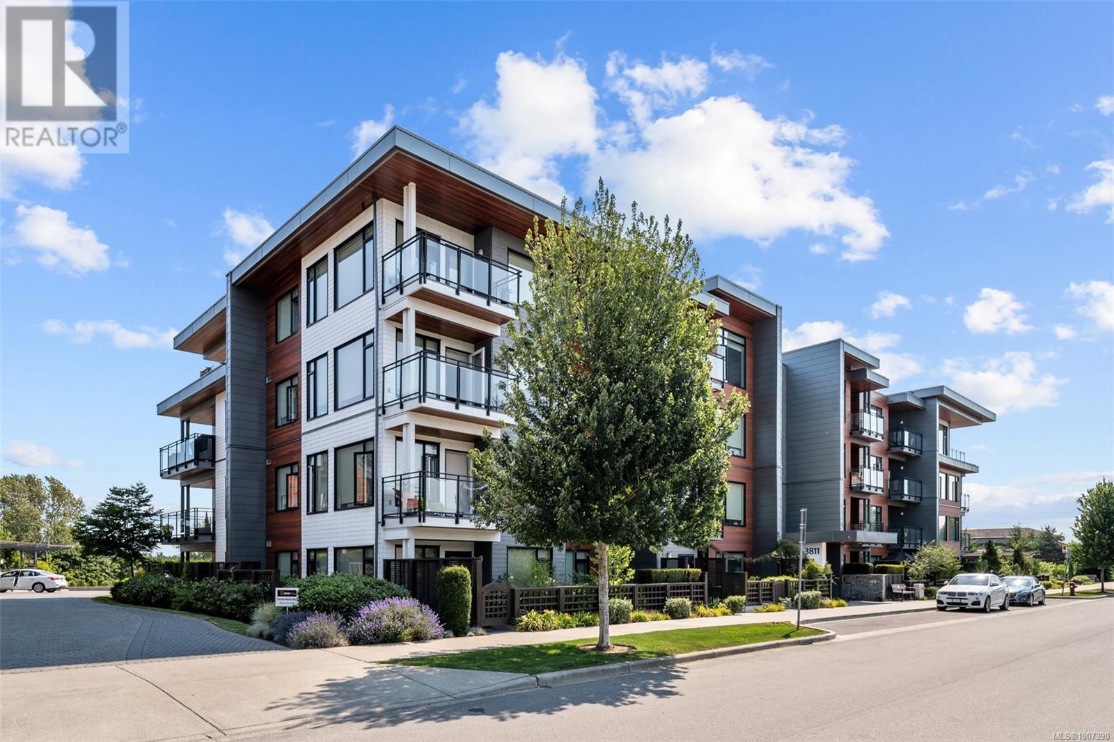 Property at 402 3811 Rowland Ave image 1