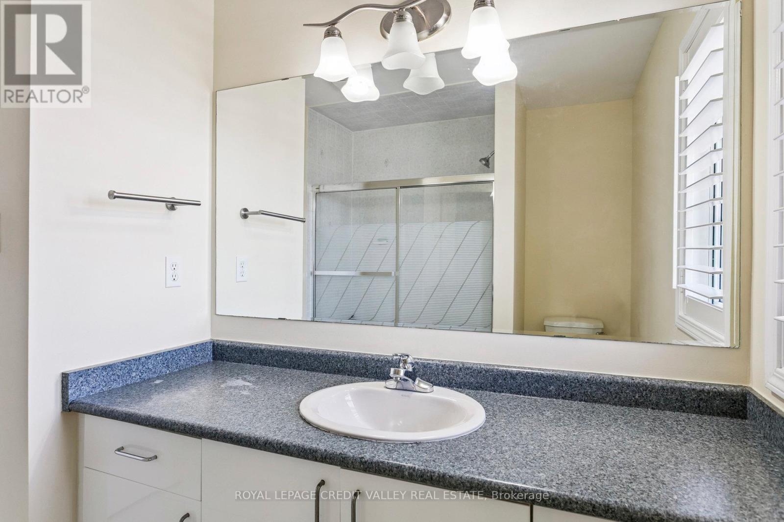 4 Mendoza Drive, Brampton, Ontario  L7A 3M3 - Photo 28 - W12296053