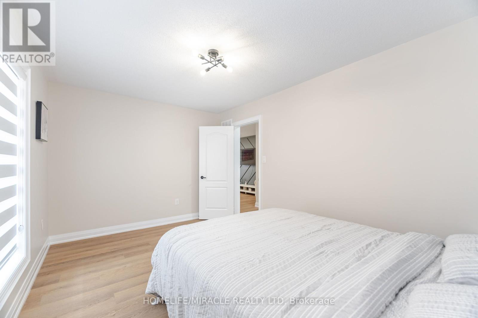 28 Sussexvale Drive, Brampton, Ontario  L6R 3S1 - Photo 33 - W12296063