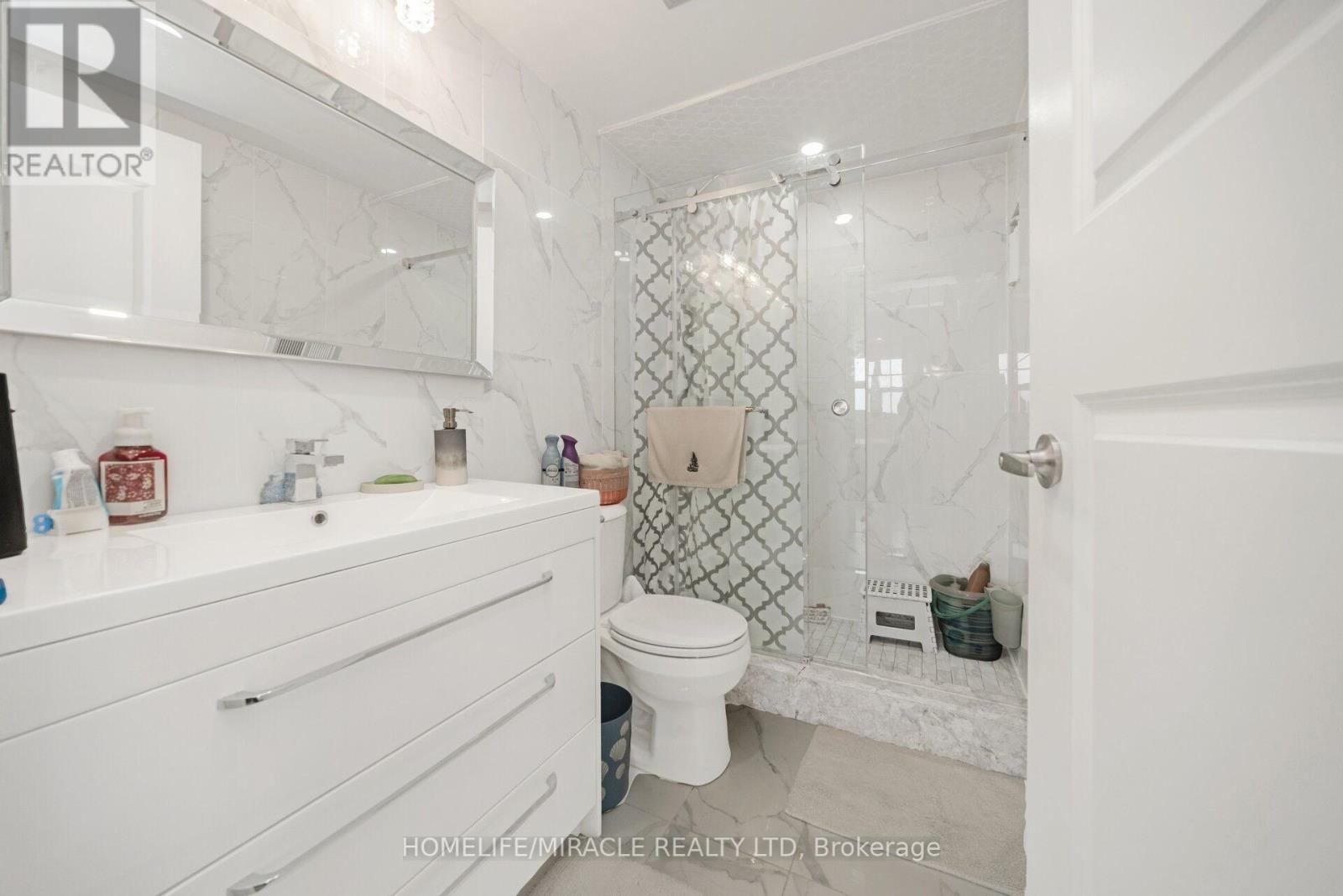 1802 - 8 Lisa Street, Brampton, Ontario  L6T 4S6 - Photo 38 - W12296065