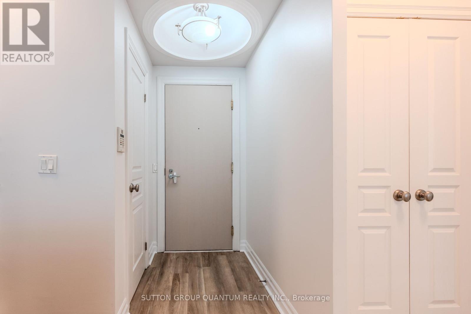 Property at 706 - 2087 LAKE SHORE BOULEVARD W image 3
