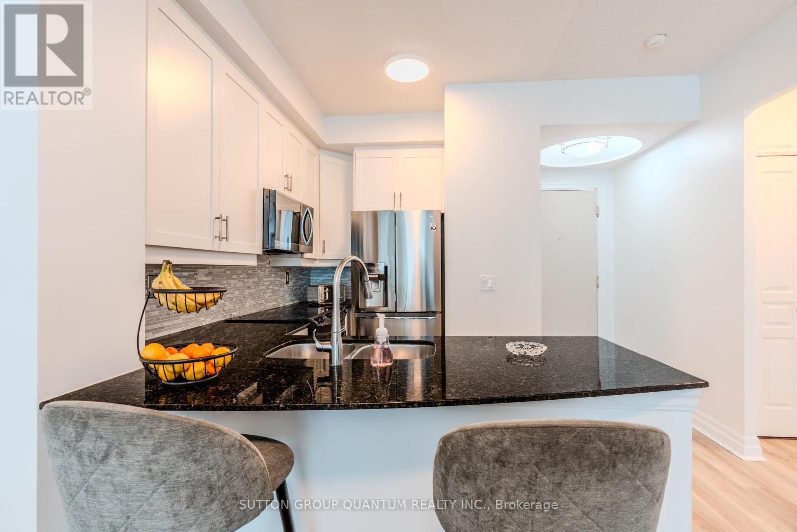 Property at 706 - 2087 LAKE SHORE BOULEVARD W image 4