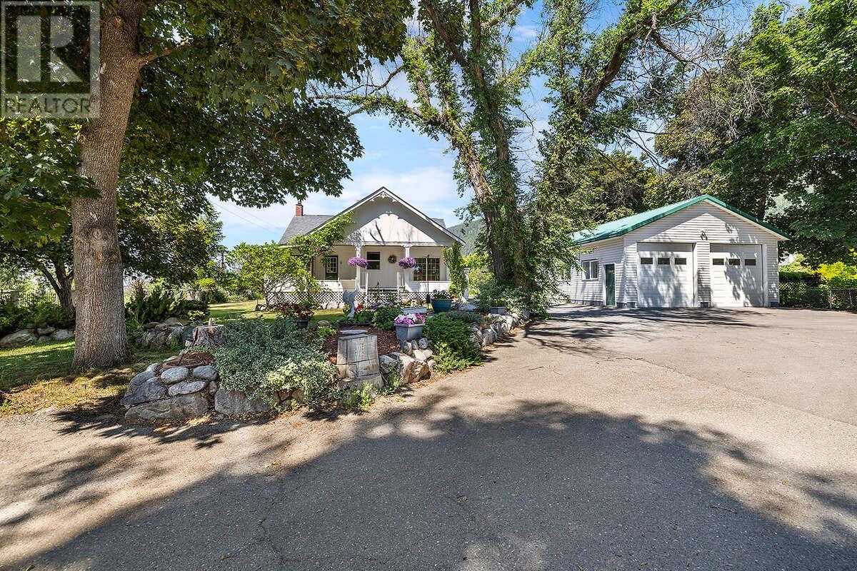 434 11th Avenue N, creston, British Columbia