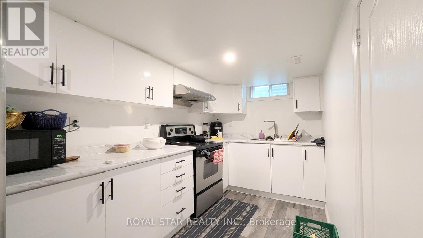 42 Witty Avenue, Ingersoll, Ontario  N5C 3P3 - Photo 21 - X12296074