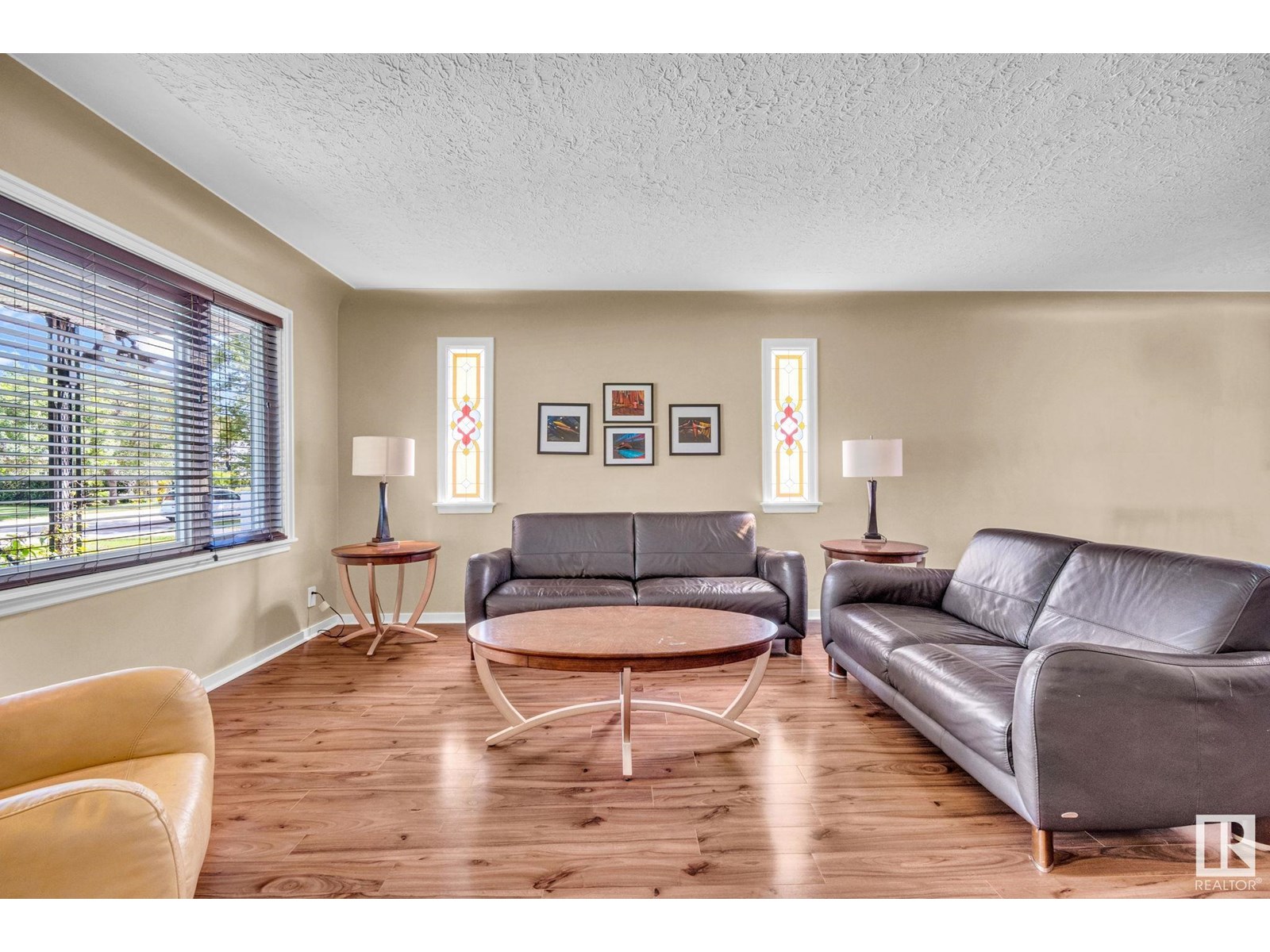 Property at 10950 117 ST NW image 2
