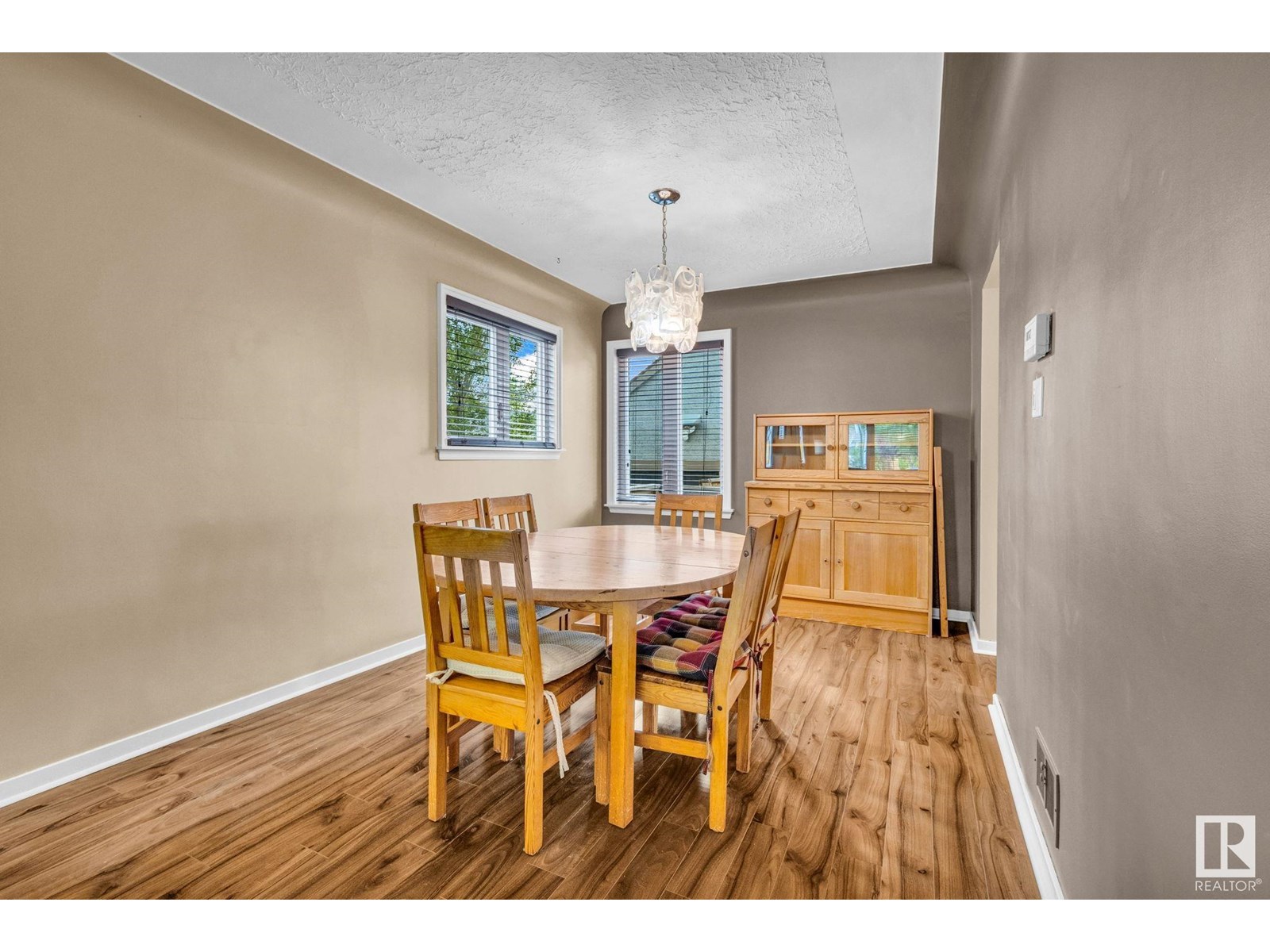 Property at 10950 117 ST NW image 4