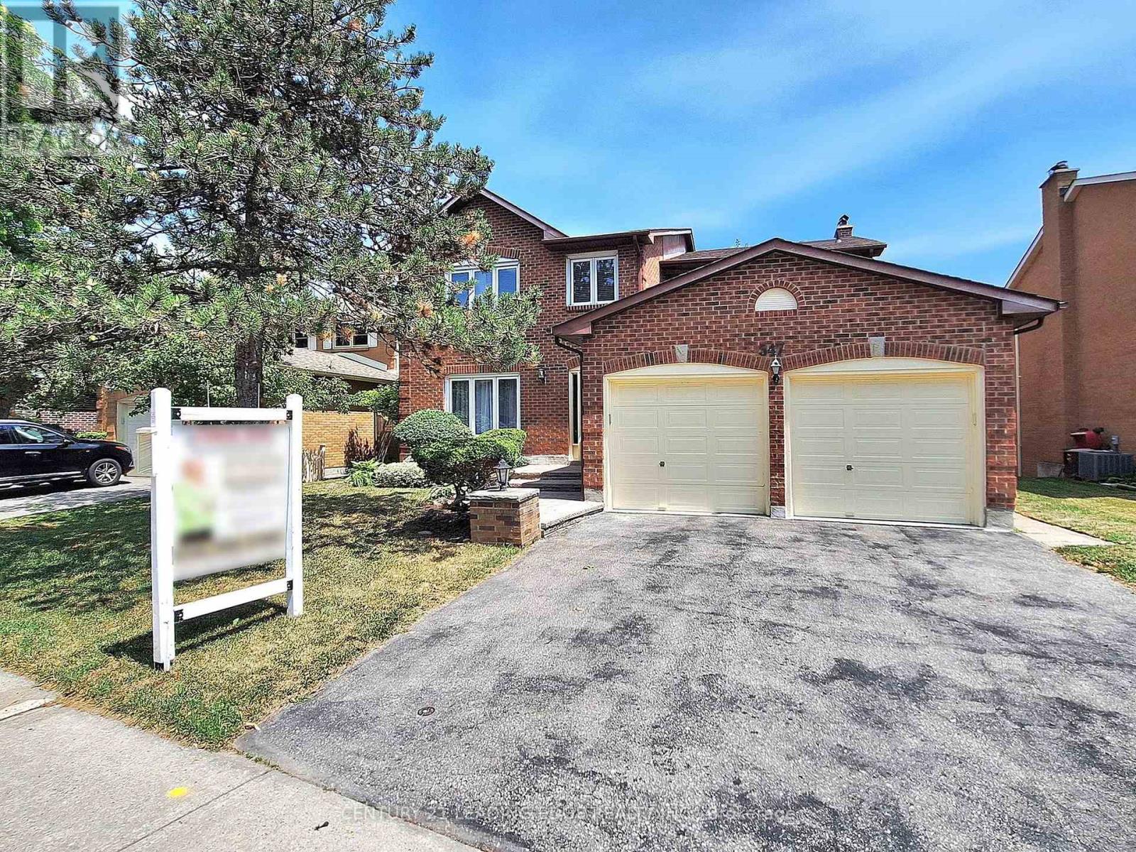 Property at 547 VILLAGE PARKWAY image 1