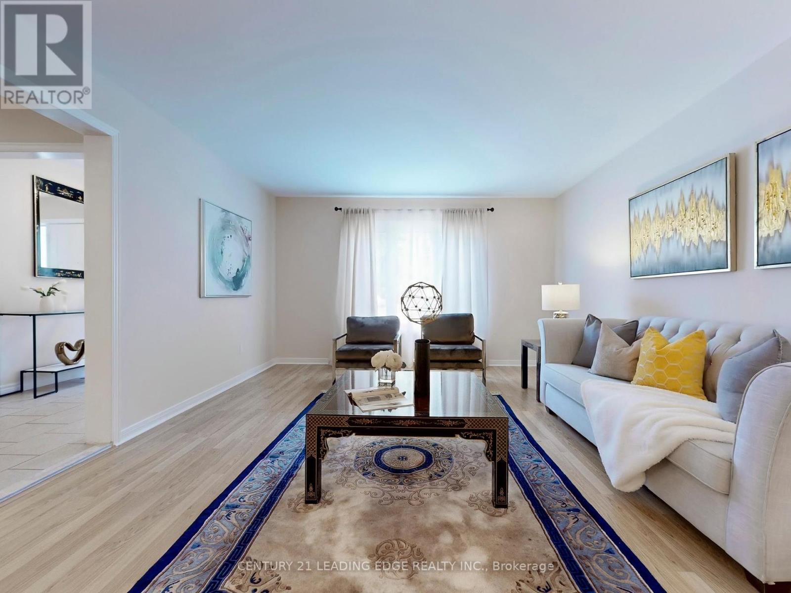 547 Village Parkway, Markham, Ontario  L3R 4K7 - Photo 7 - N12294924