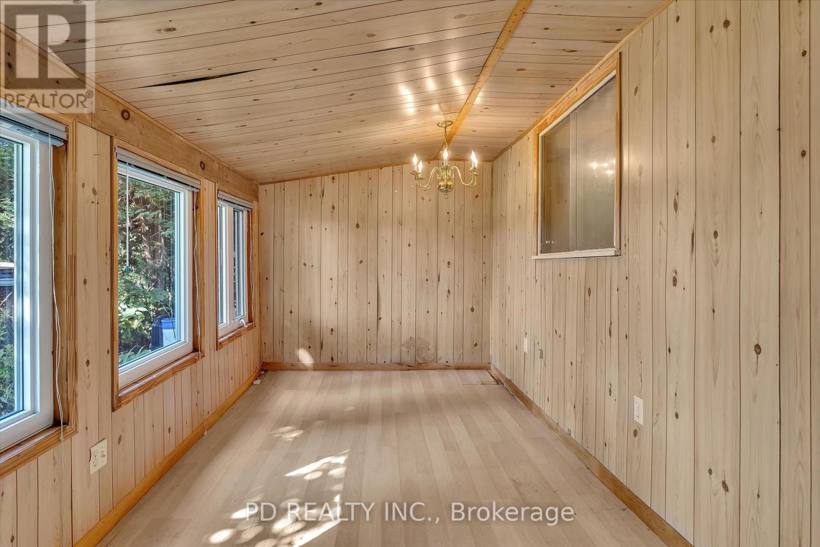 22 Evergreen Street, Kawartha Lakes, Ontario  K0L 2W0 - Photo 24 - X12175508