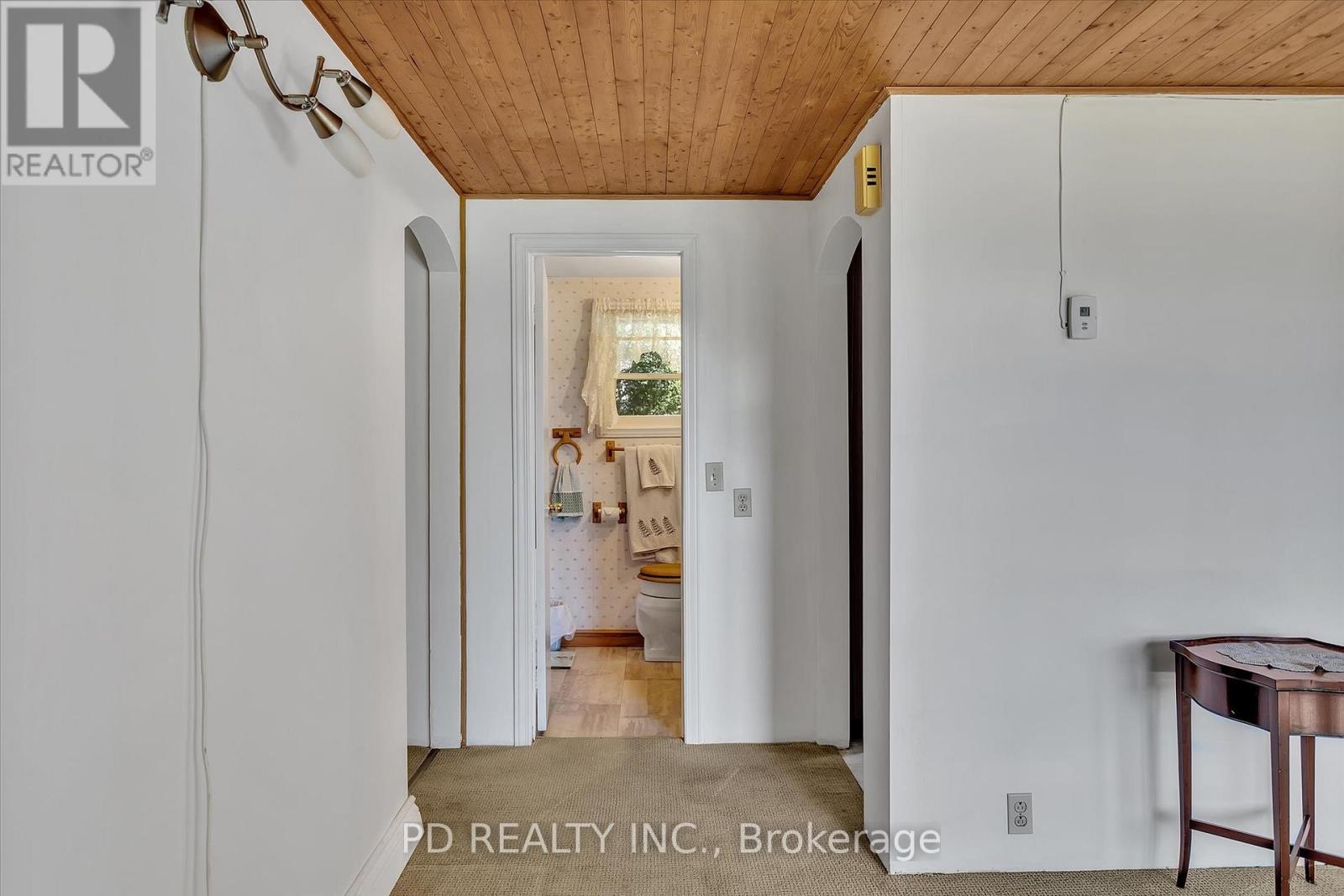 22 Evergreen Street, Kawartha Lakes, Ontario  K0L 2W0 - Photo 17 - X12175508