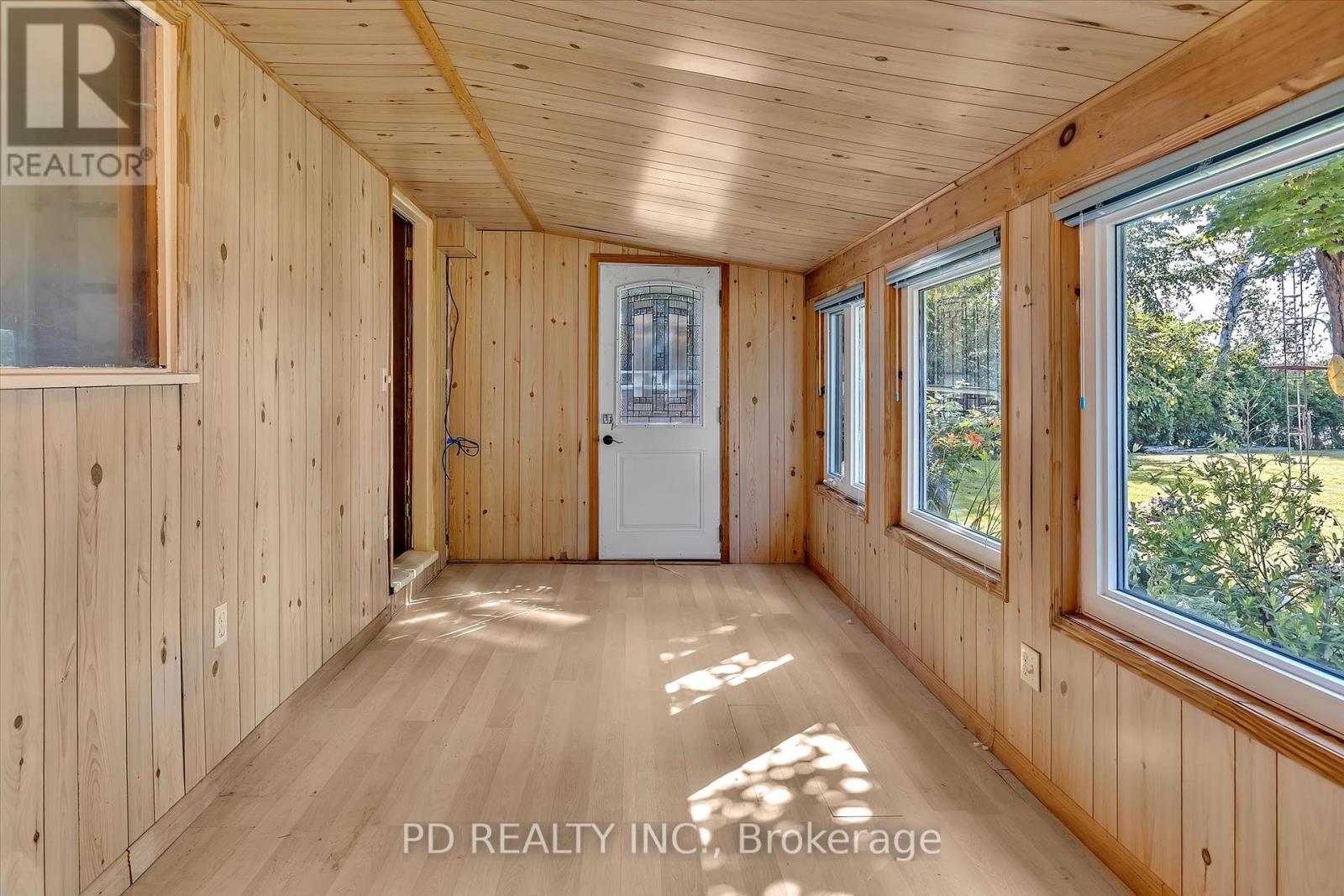 22 Evergreen Street, Kawartha Lakes, Ontario  K0L 2W0 - Photo 25 - X12175508