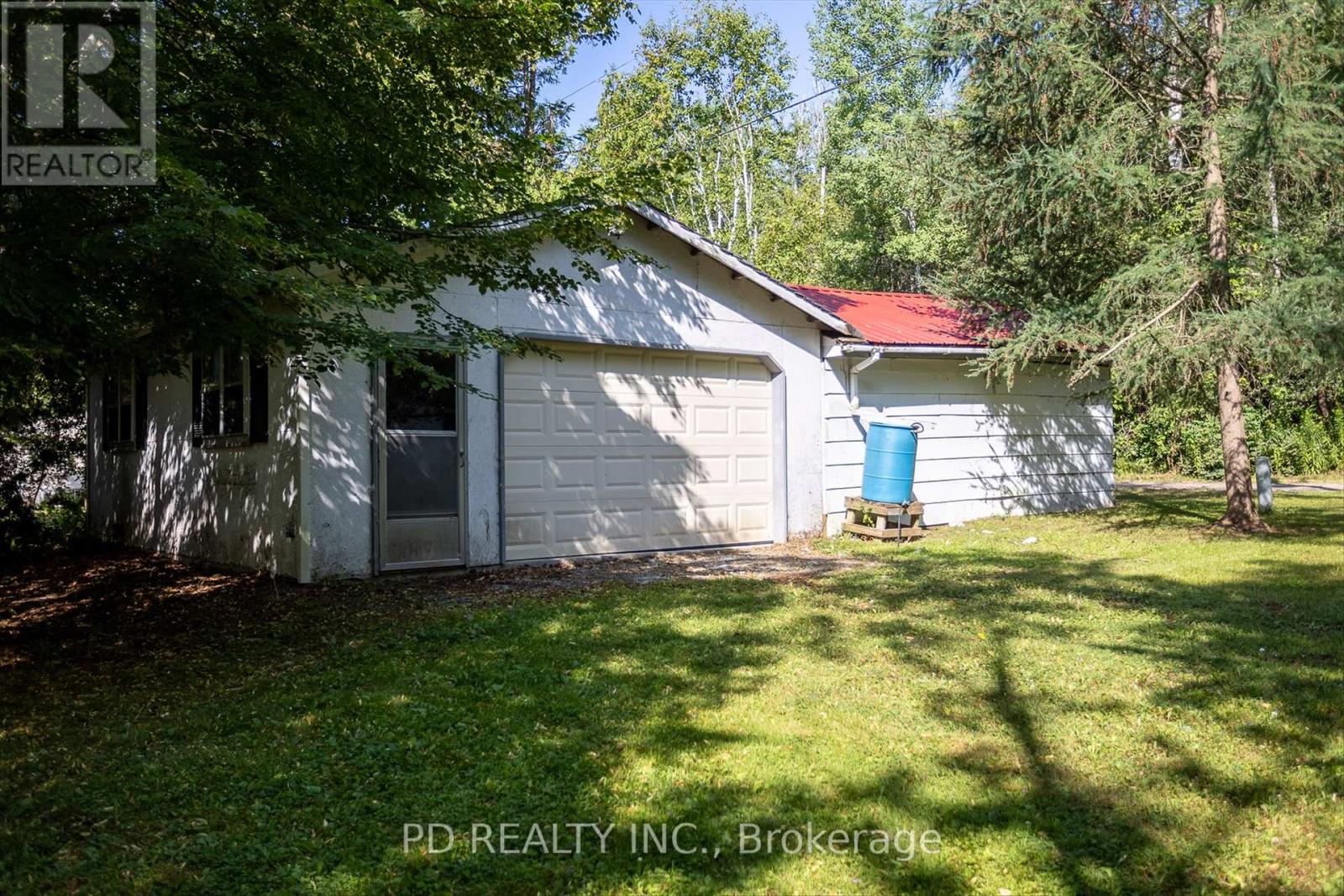 22 Evergreen Street, Kawartha Lakes, Ontario  K0L 2W0 - Photo 28 - X12175508