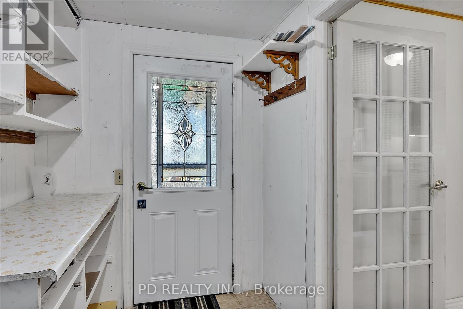 22 Evergreen Street, Kawartha Lakes, Ontario  K0L 2W0 - Photo 8 - X12175508