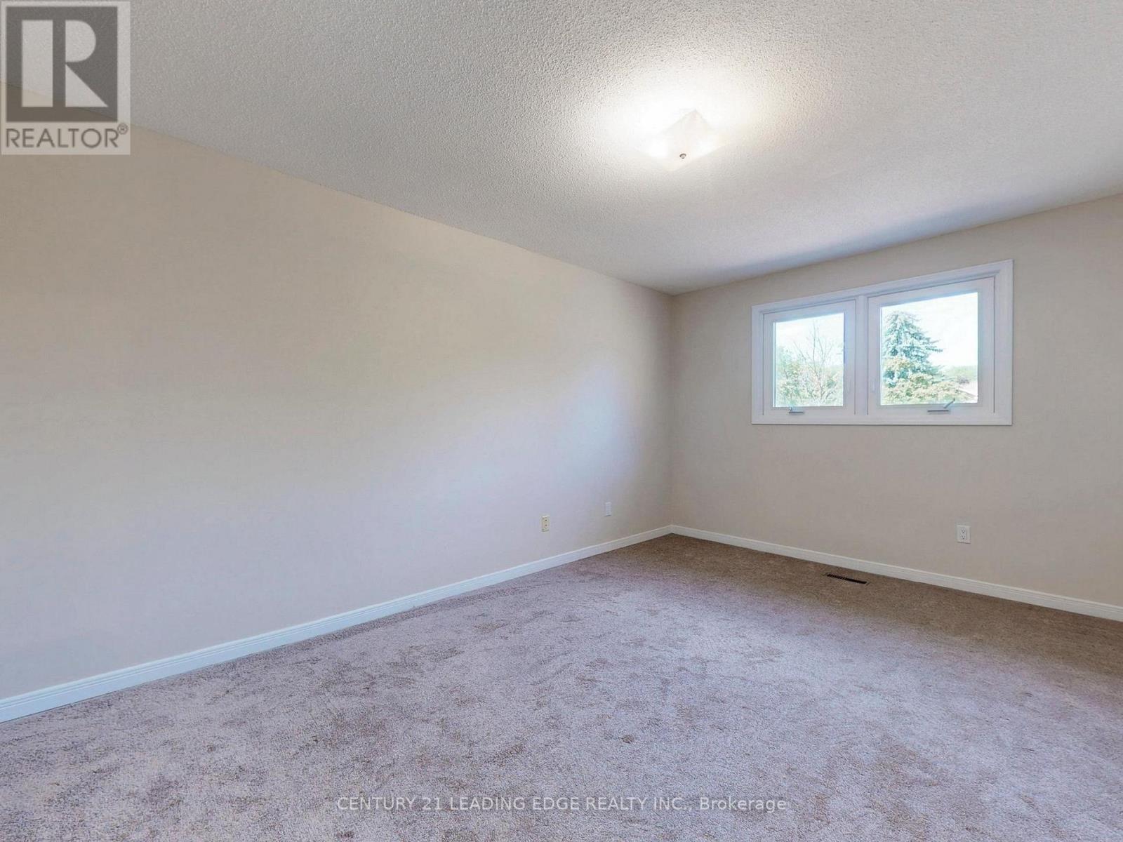 547 Village Parkway, Markham, Ontario  L3R 4K7 - Photo 27 - N12294924