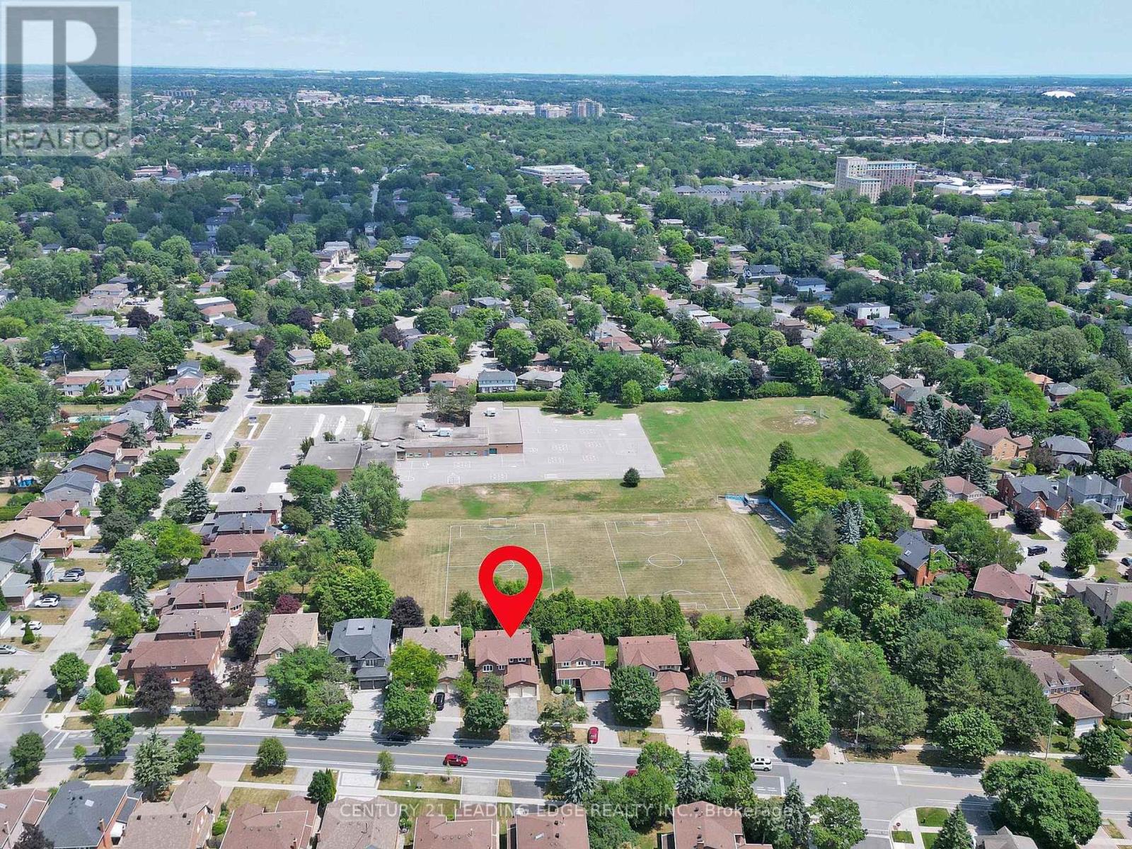 547 Village Parkway, Markham, Ontario  L3R 4K7 - Photo 37 - N12294924