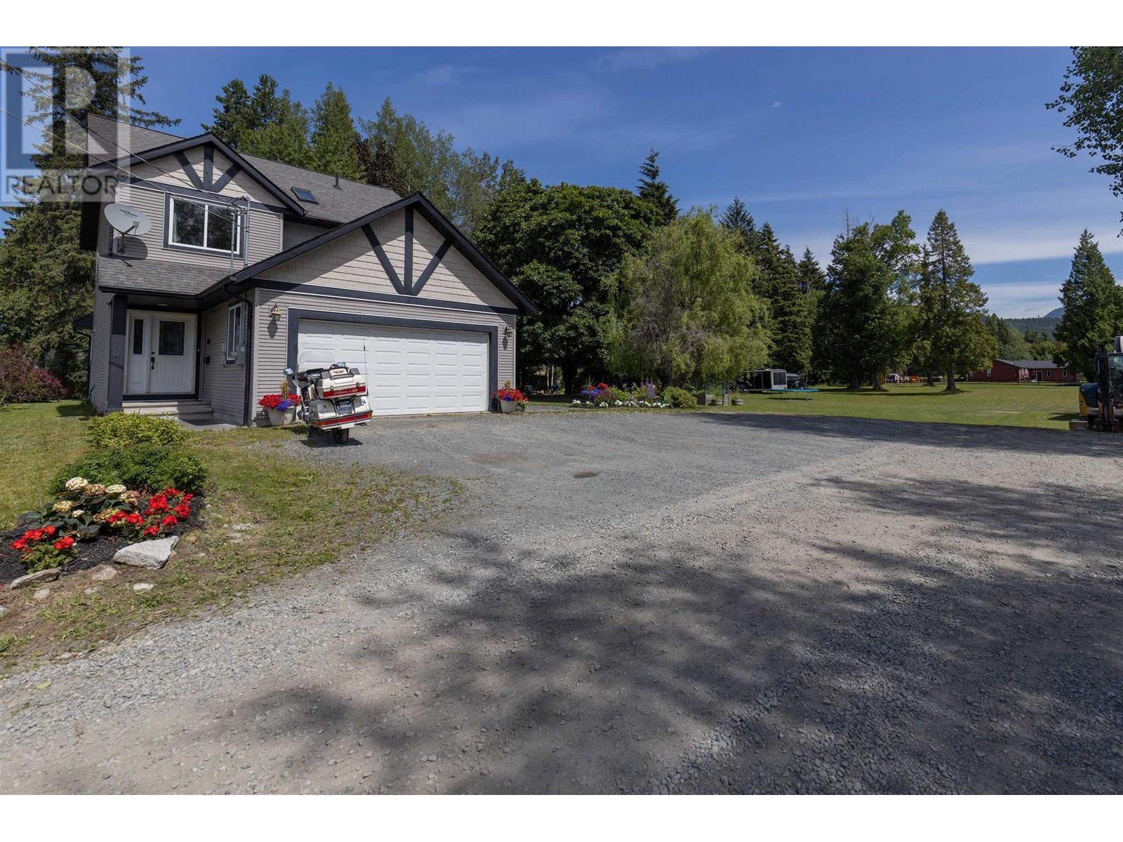 3304 MUNROE STREET, Terrace, British Columbia