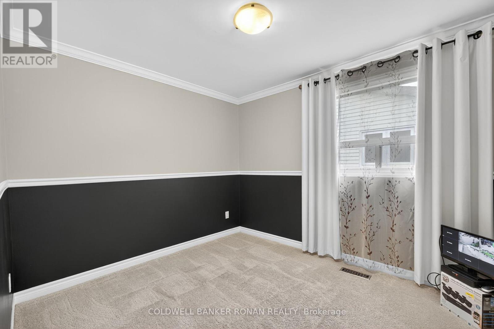 170 Burbank Crescent, Orangeville, Ontario  L9W 3H8 - Photo 16 - W12296125