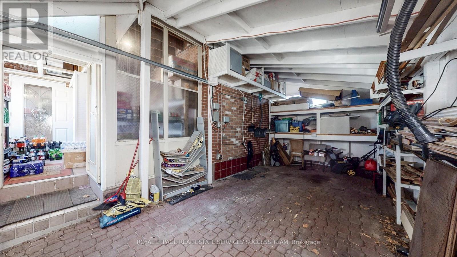 404 Woodfield Road, Toronto (Greenwood-Coxwell), Ontario  M4L 2X1 - Photo 37 - E12290075