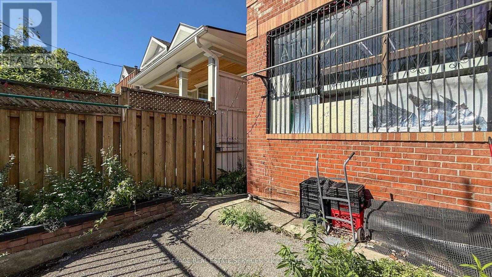 Property at 404 WOODFIELD ROAD image 4