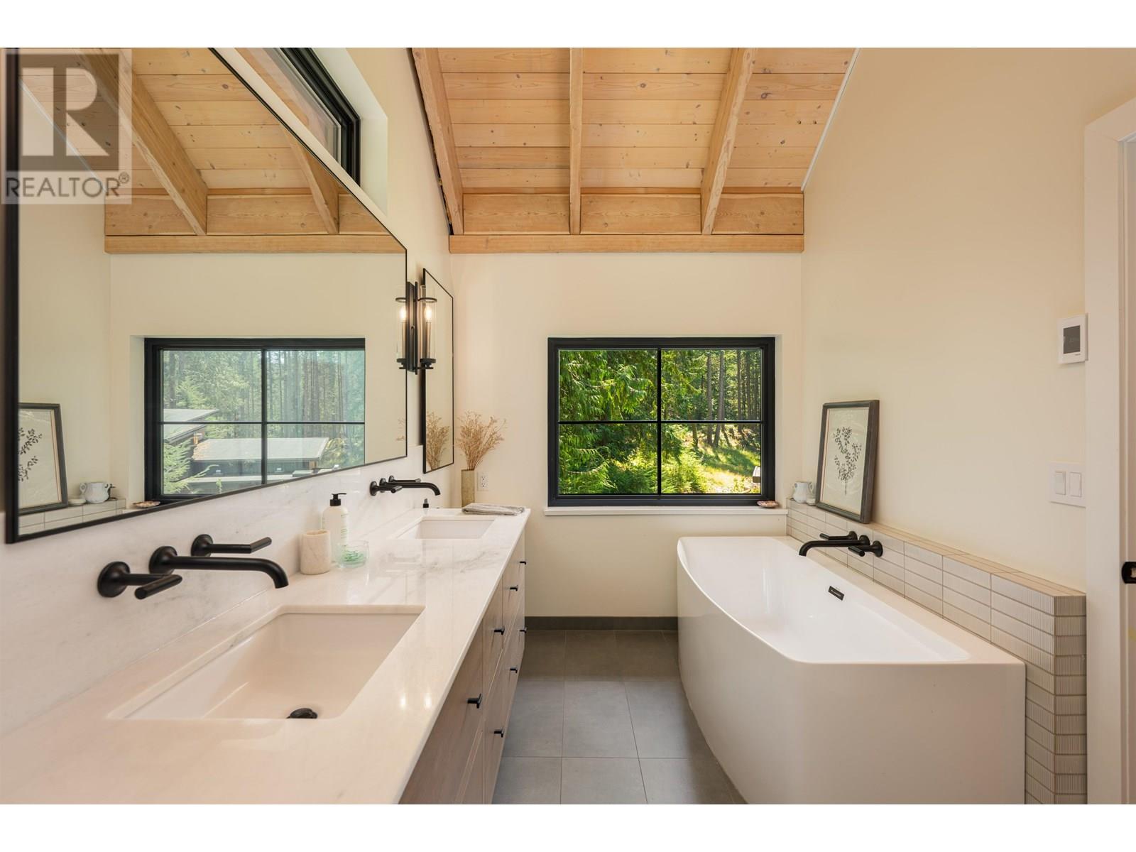 1605 Joan Audrey Lane, Bowen Island, British Columbia  V0N 1G2 - Photo 20 - R3028772