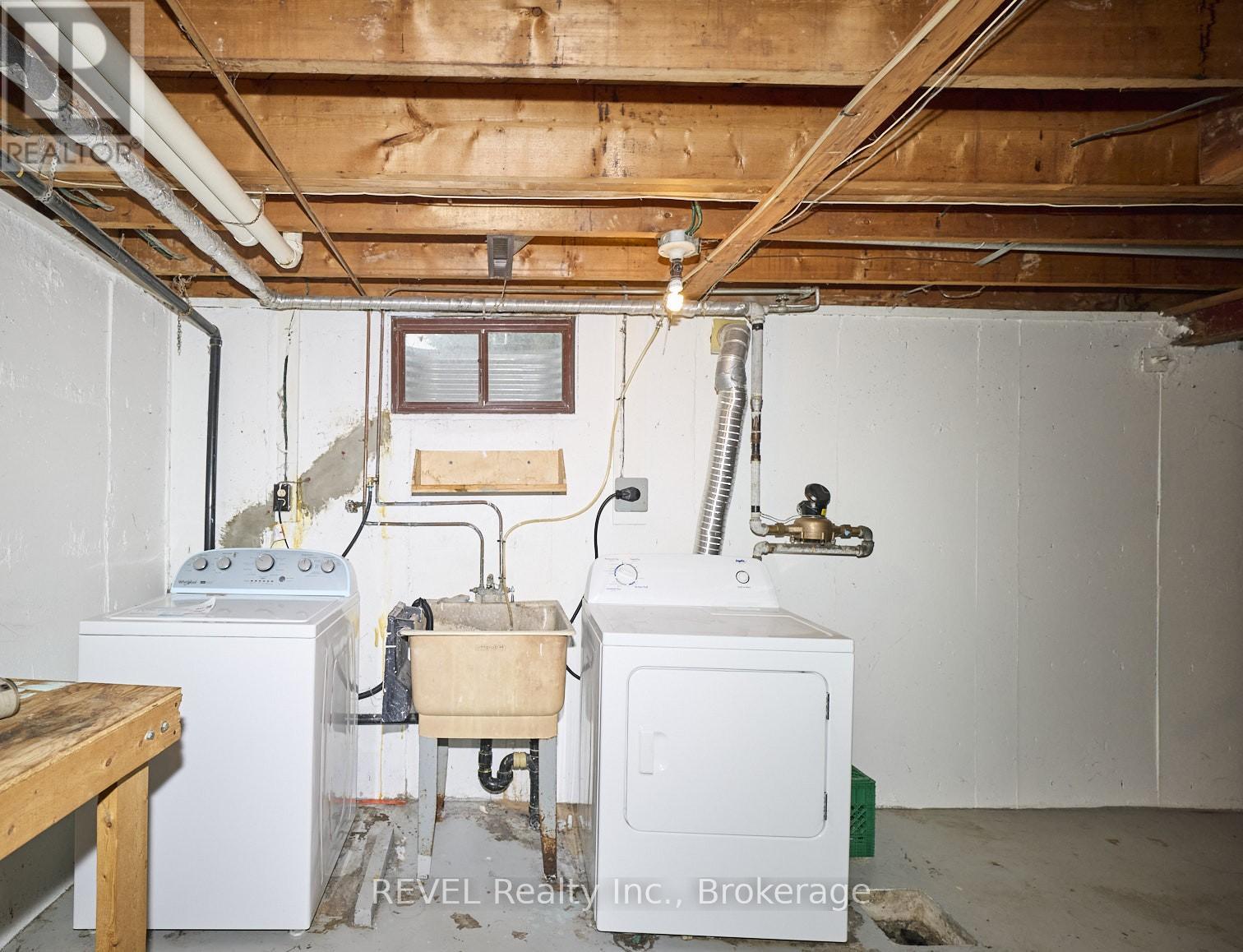 1 - 4215 Meadowvale Drive, Niagara Falls, Ontario  L2E 5W8 - Photo 18 - X12245929