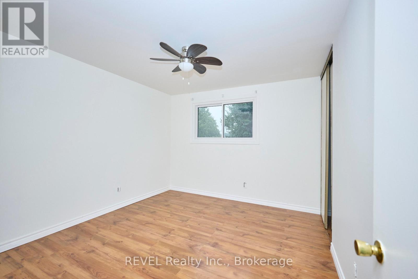 1 - 4215 Meadowvale Drive, Niagara Falls, Ontario  L2E 5W8 - Photo 13 - X12245929