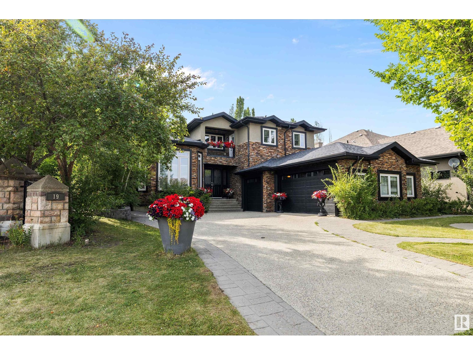 19 Oak Pt, St. Albert, Alberta  T8N 7H2 - Photo 4 - E4448795