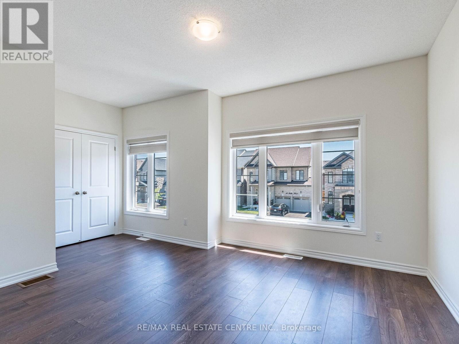 20 Fuller Street, Brampton, Ontario  L6X 5S3 - Photo 40 - W12296146