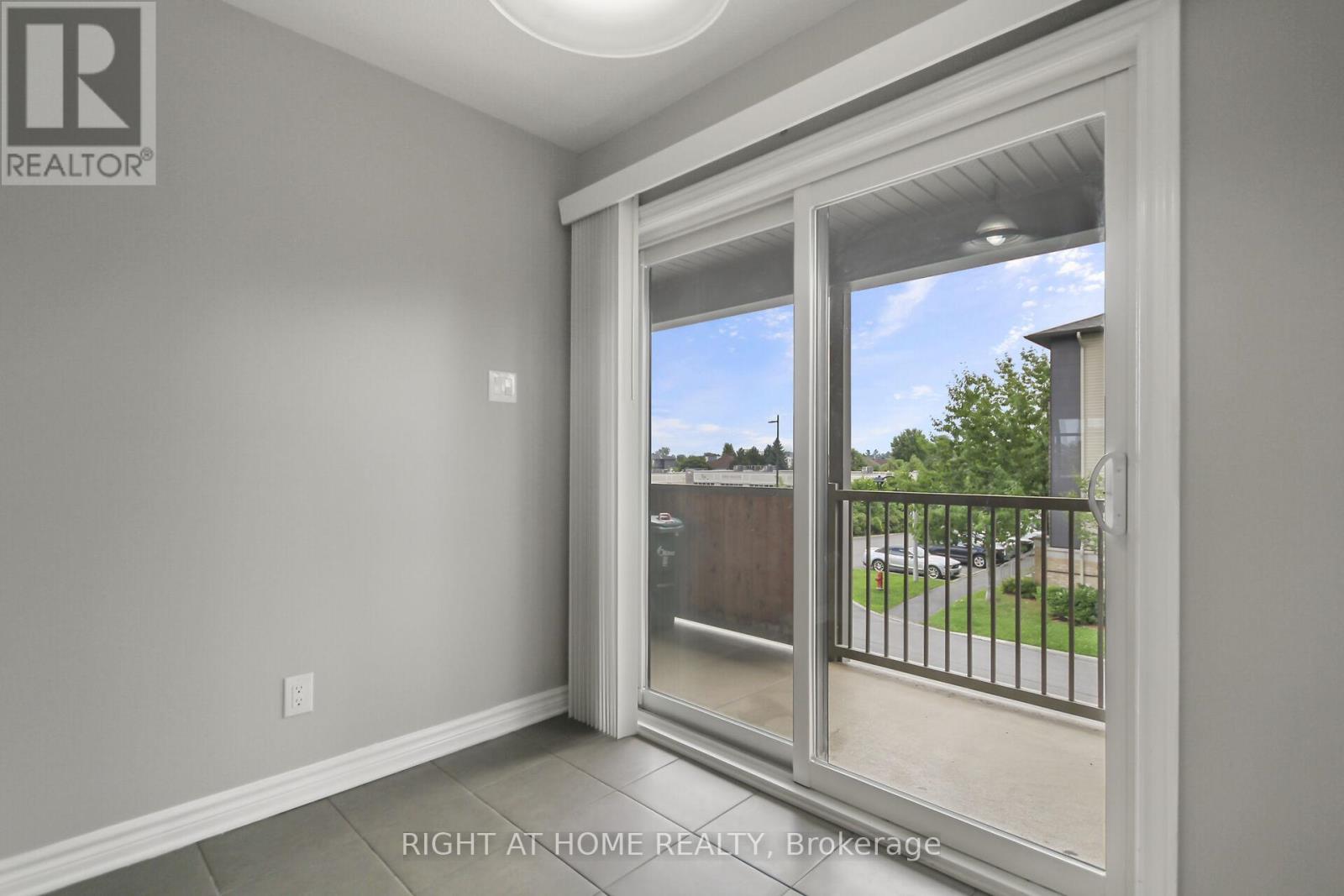 B - 1120 Klondike Road, Ottawa, Ontario  K2K 0H2 - Photo 6 - X12296150