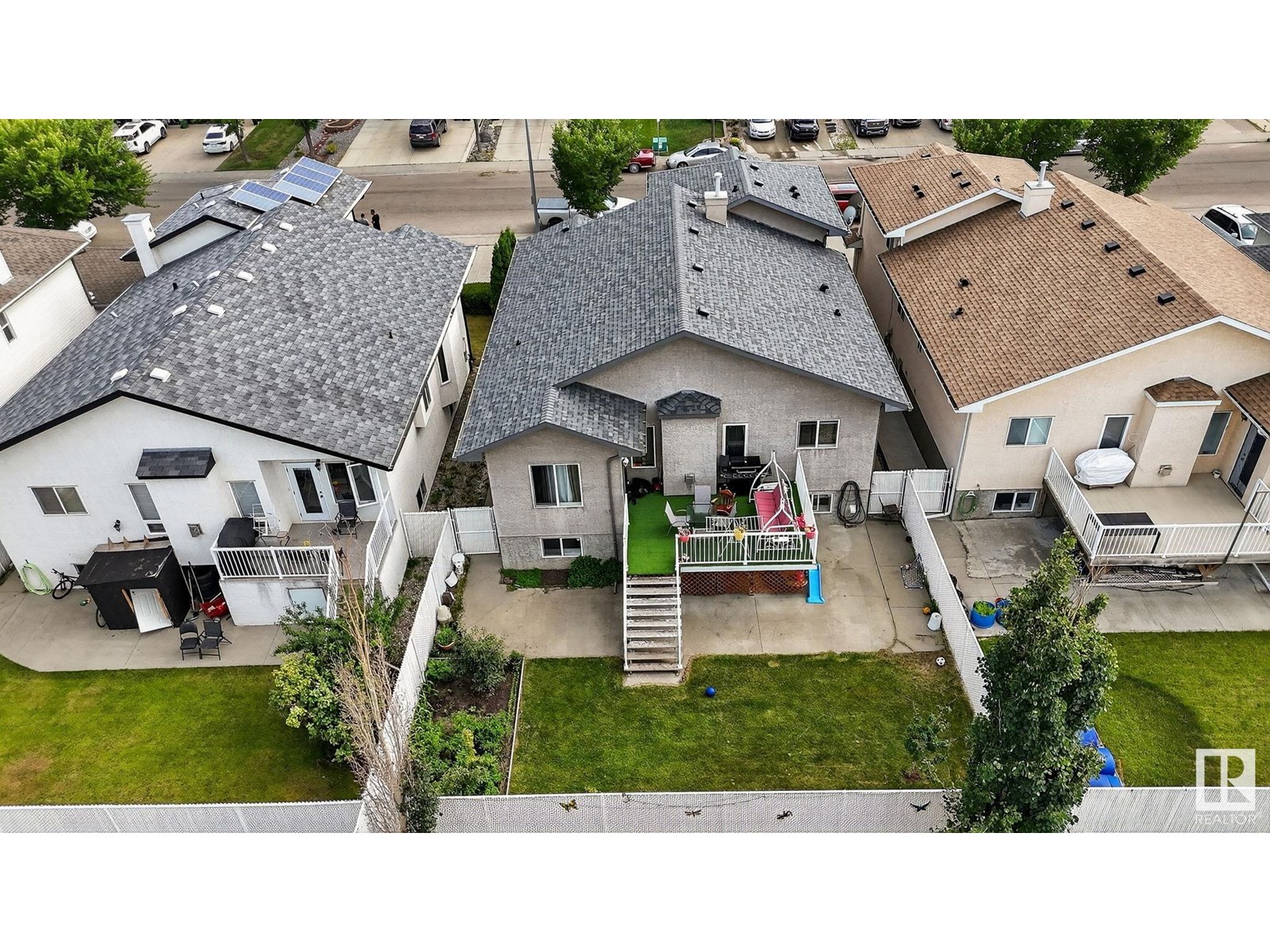 Property at 6040 165 AV NW image 4
