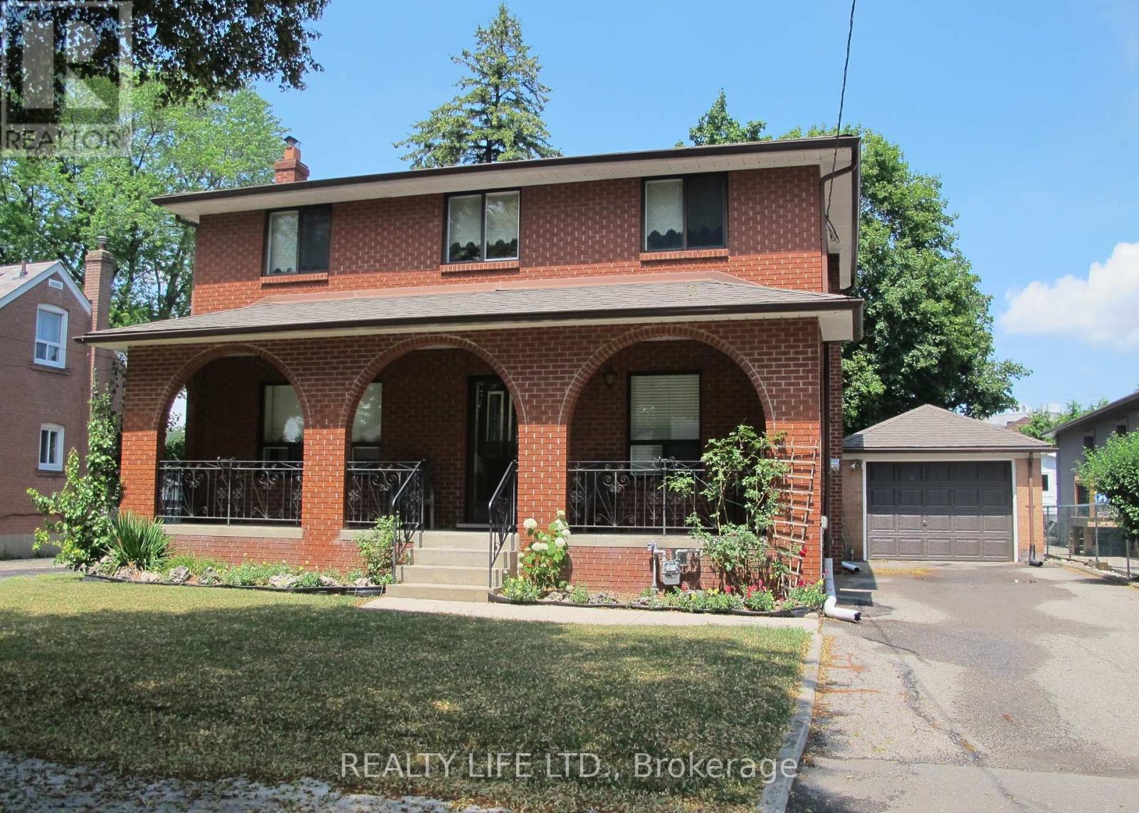 Property at 4 ROSALIE AVENUE image 1