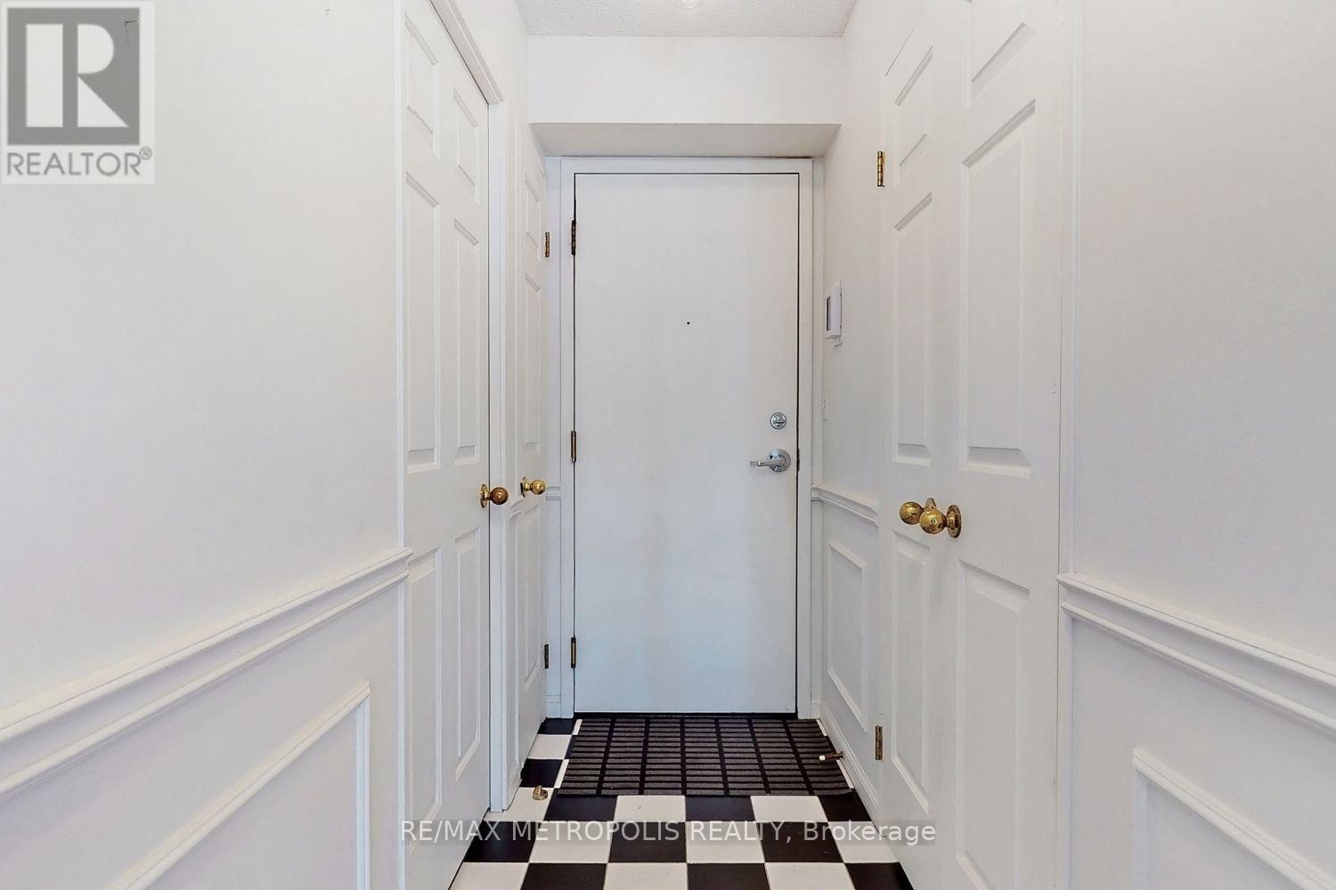 1714 - 7 Carlton Street, Toronto, Ontario  M5B 2M3 - Photo 15 - C12296188