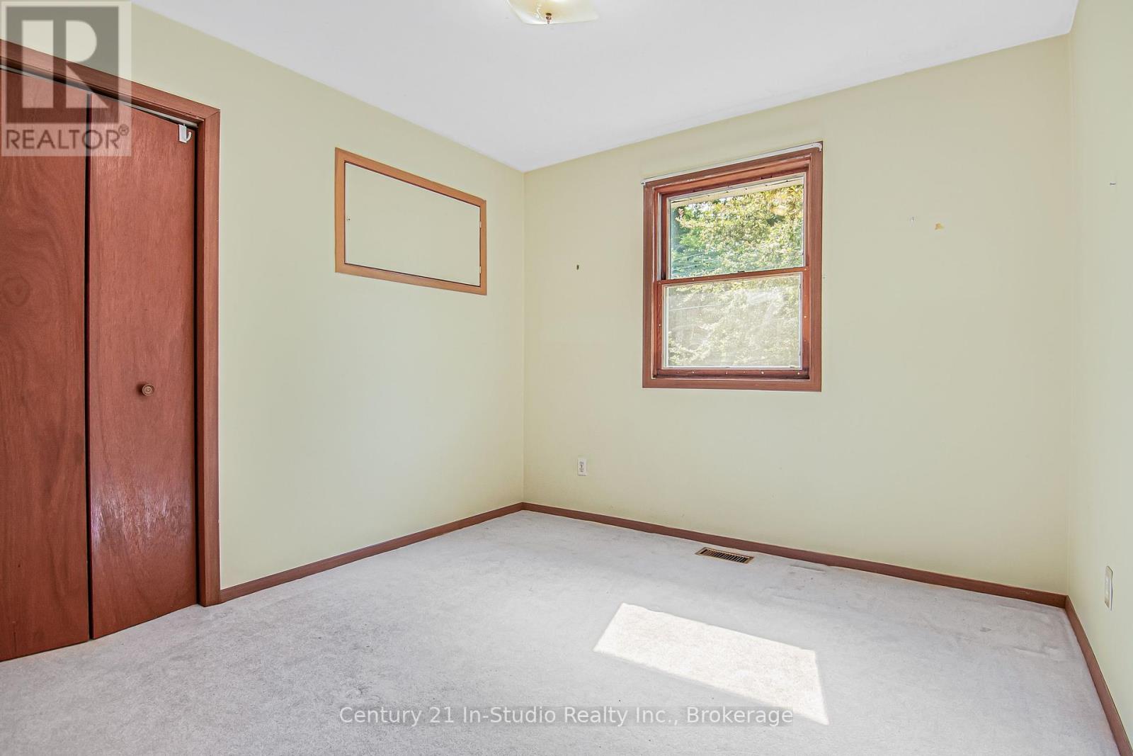 3 Gladstone Street, Huron-Kinloss, Ontario  N0G 2R0 - Photo 17 - X12289375