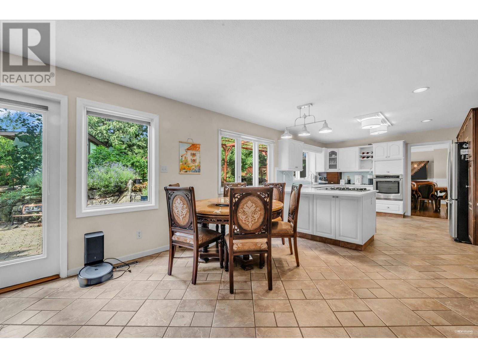 5155 Alderfeild Place, West Vancouver, British Columbia  V7W 2W7 - Photo 11 - R3028783