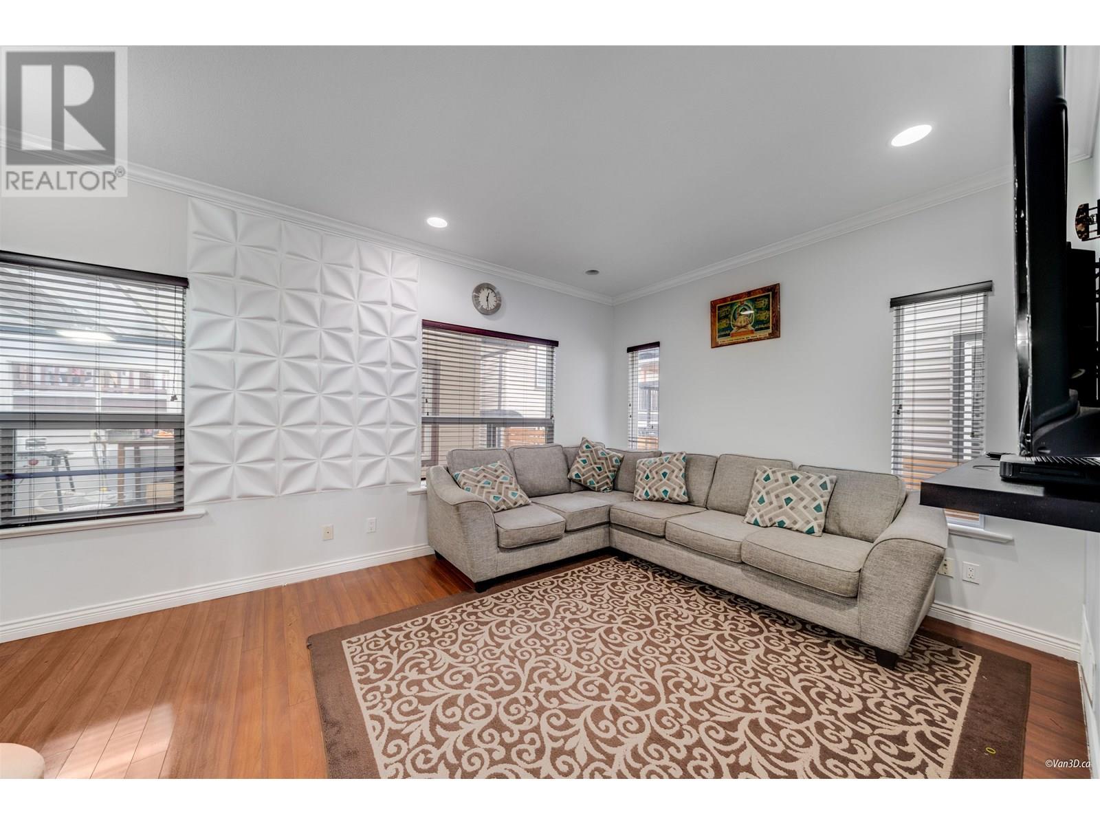 Listing Picture 14 of 32 : 22171 WESTMINSTER HIGHWAY, Richmond / 烈治文 - 魯藝地產 Yvonne Lu Group - MLS Medallion Club Member