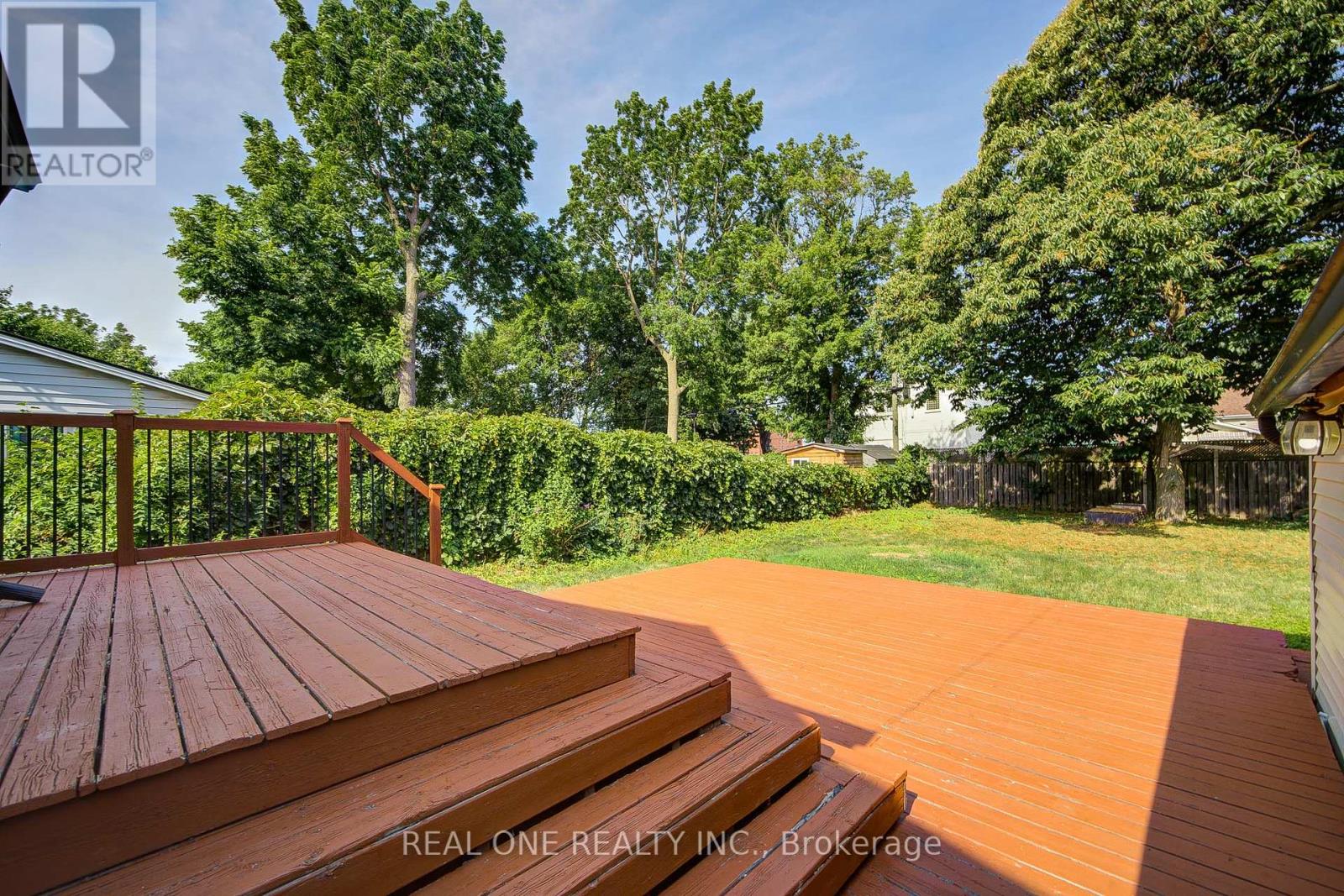 4052 St James Avenue, Niagara Falls, Ontario  L2E 6H6 - Photo 31 - X12296226