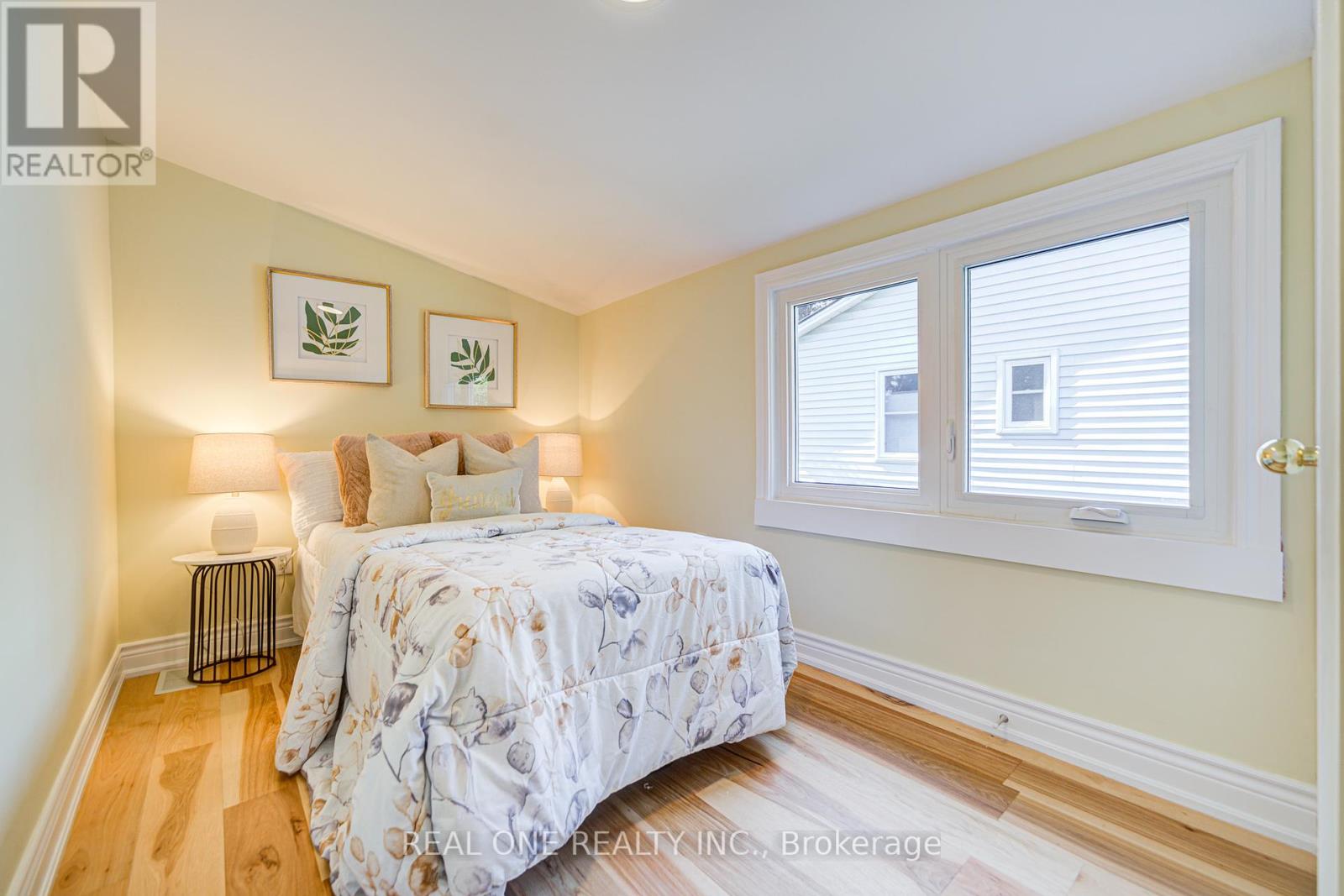 4052 St James Avenue, Niagara Falls, Ontario  L2E 6H6 - Photo 20 - X12296226
