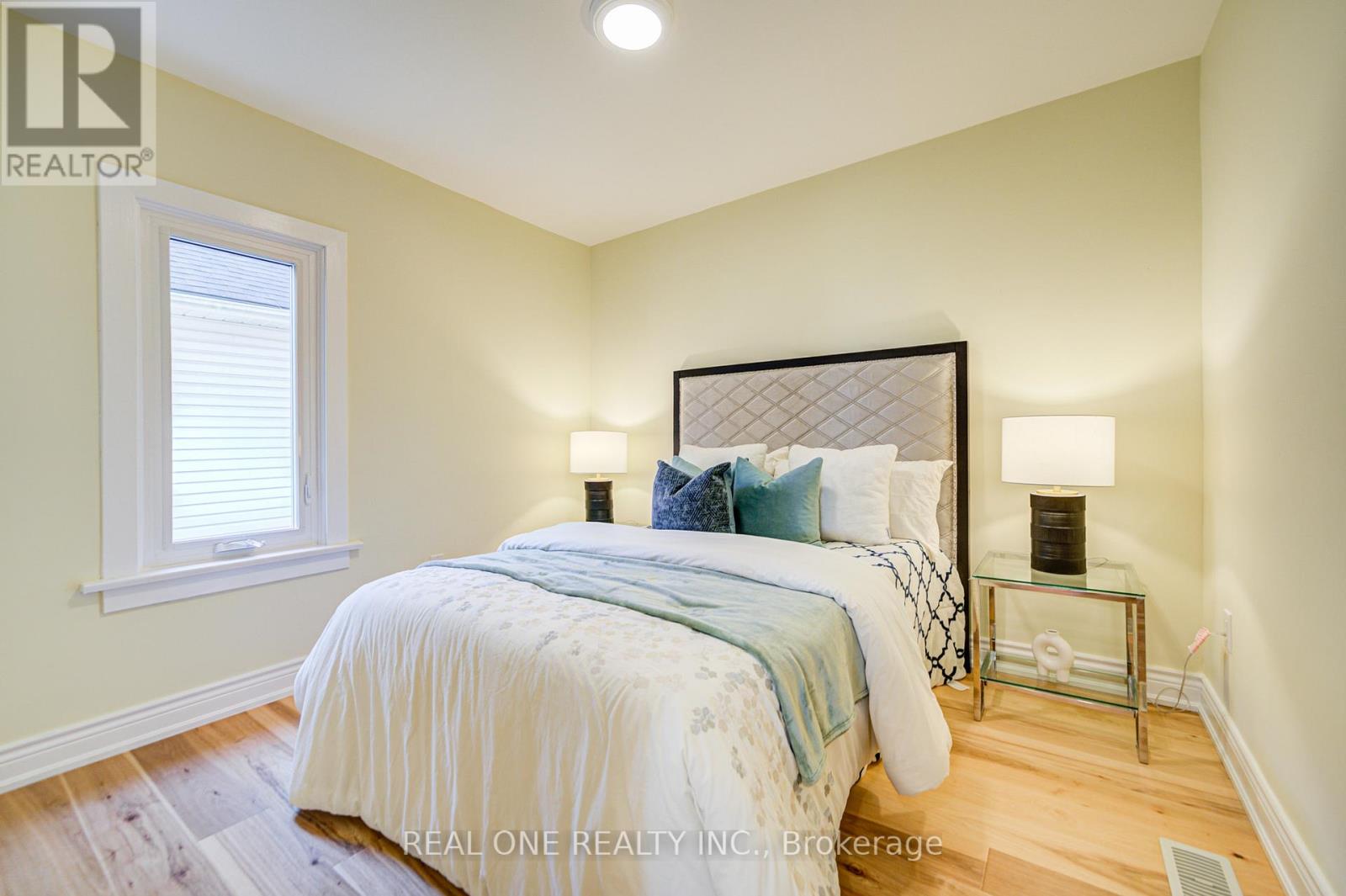 4052 St James Avenue, Niagara Falls, Ontario  L2E 6H6 - Photo 17 - X12296226