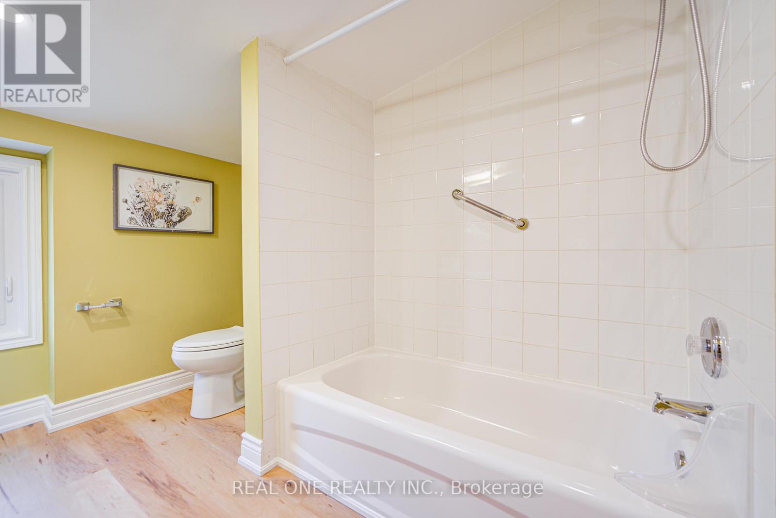 4052 St James Avenue, Niagara Falls, Ontario  L2E 6H6 - Photo 24 - X12296226