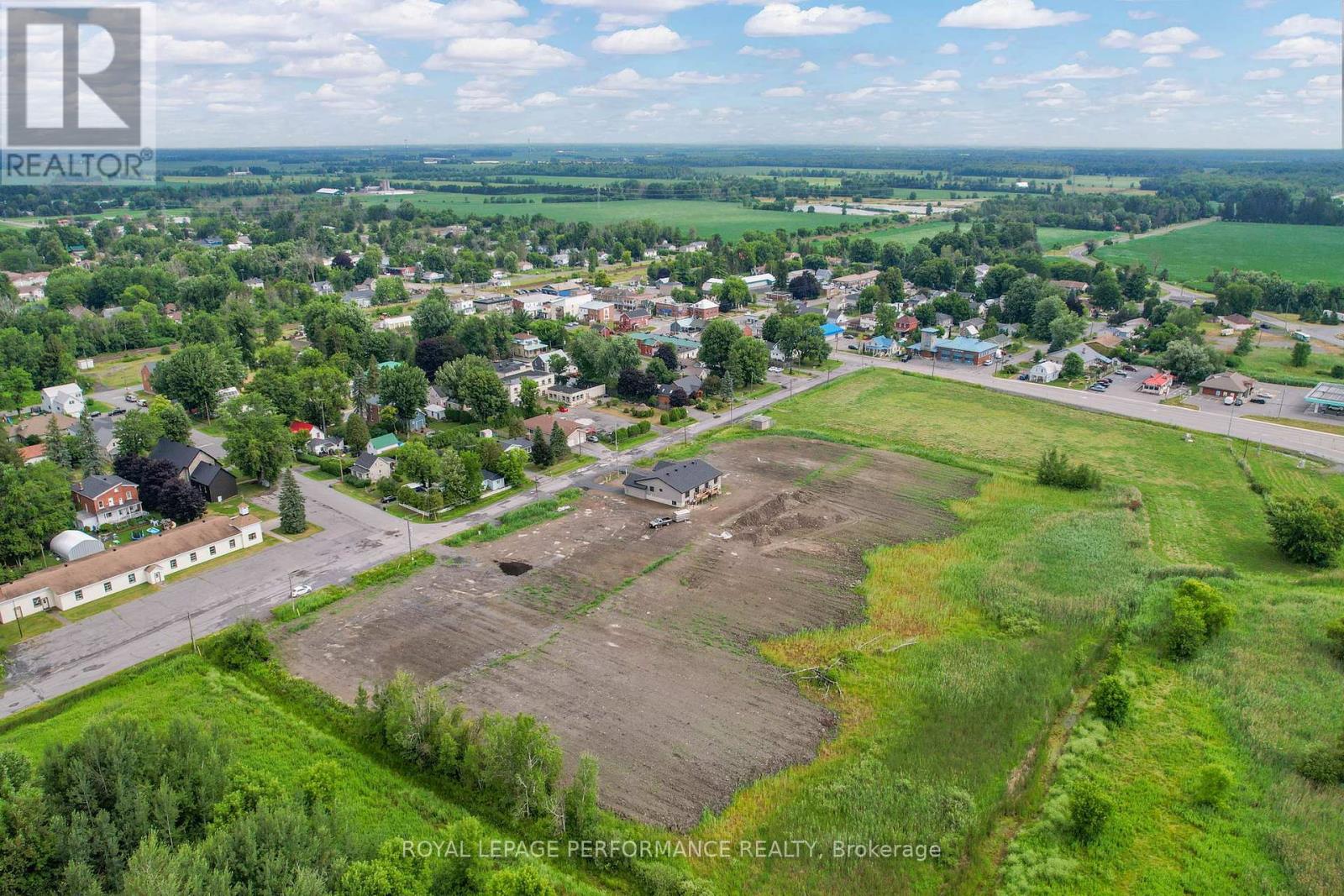 18 Beech Street, South Glengarry, Ontario  K0C 1N0 - Photo 6 - X12289174