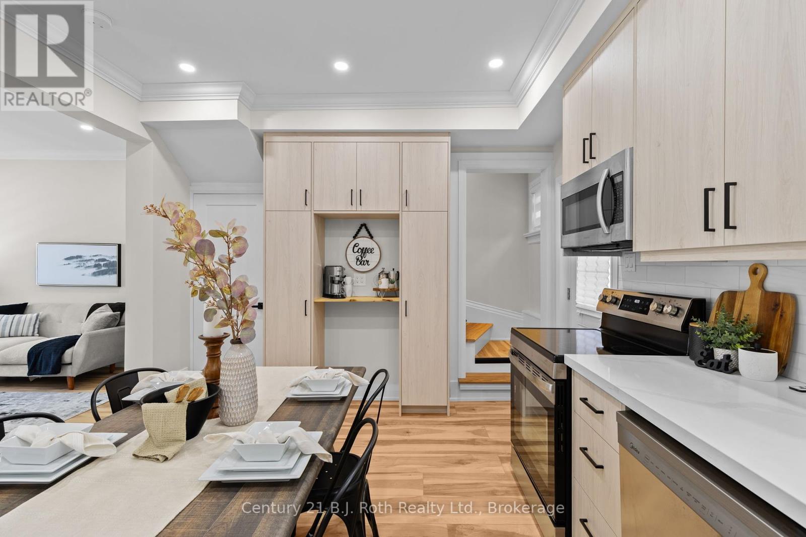 Property at 17 DOUGLAS STREET image 4