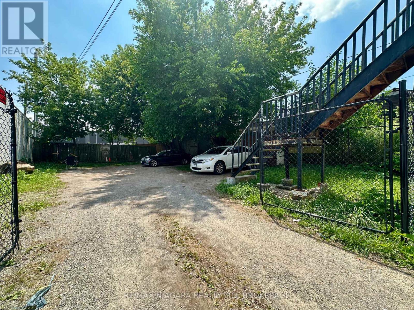 5842 Ferry Street, Niagara Falls, Ontario  L2G 1S9 - Photo 23 - X12296241